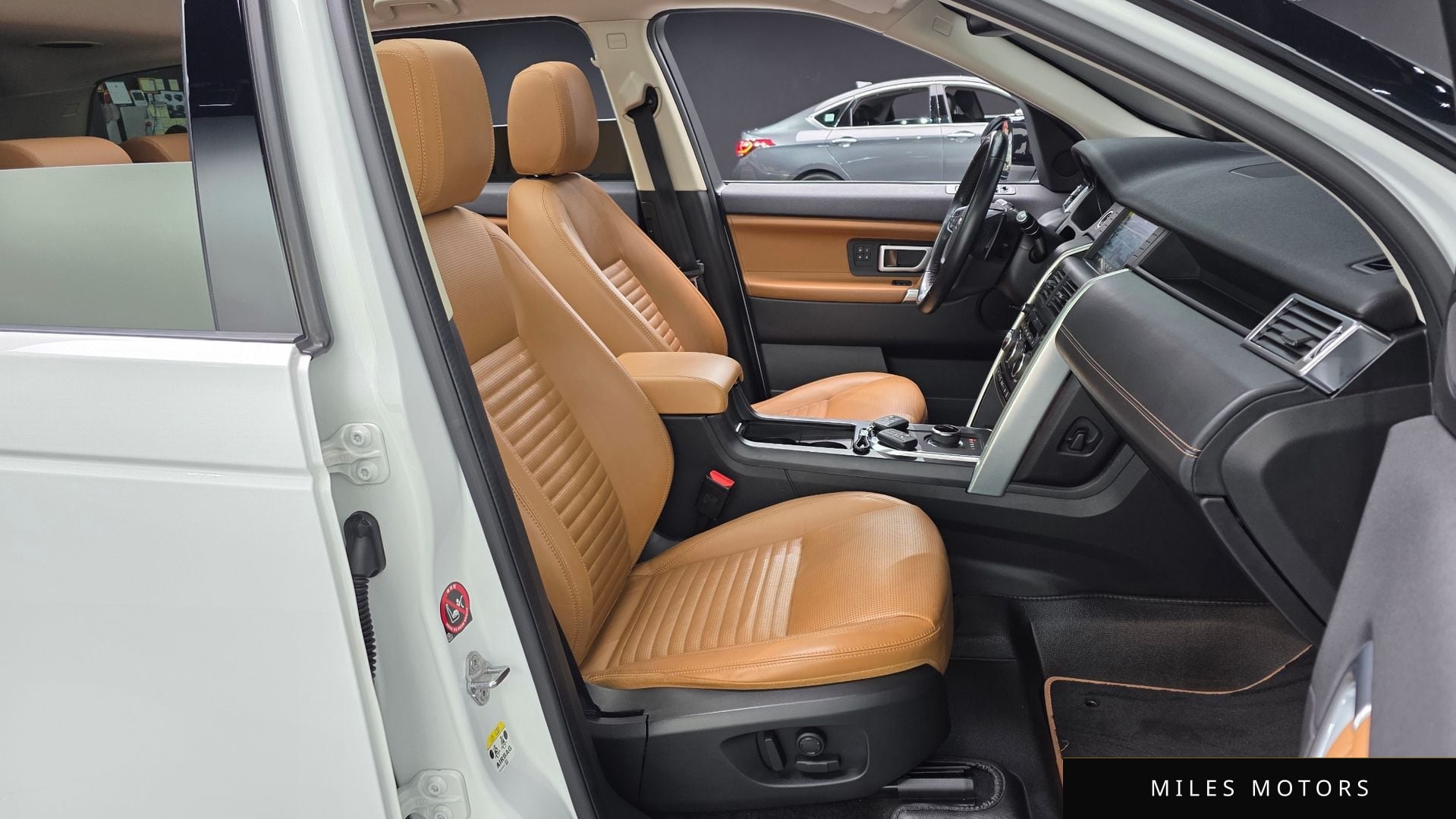 Land Rover Discovery Sport 2019 — миниатюра 11