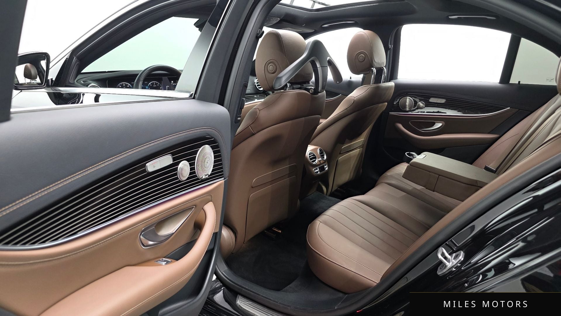 Mercedes-Benz E-Class W213 2021 — миниатюра 12