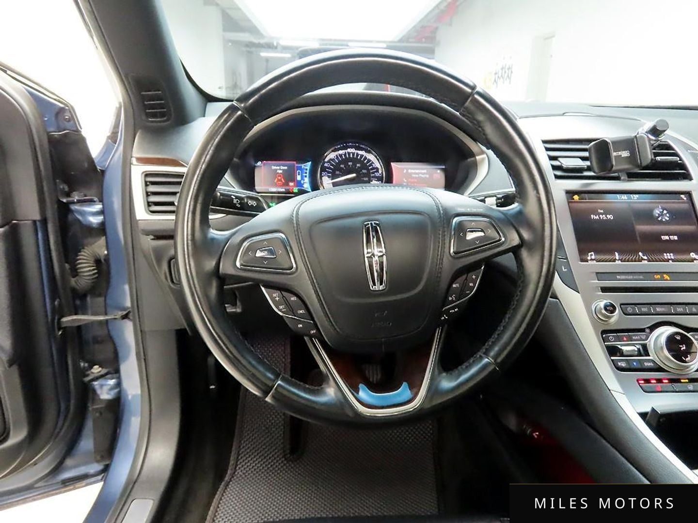 Lincoln MKZ 2018 — миниатюра 8