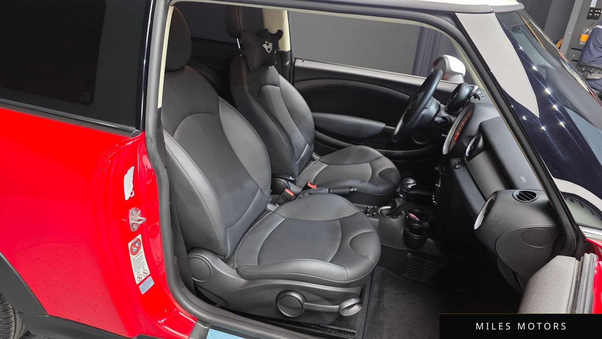 MINI Cooper 2012 — миниатюра 10