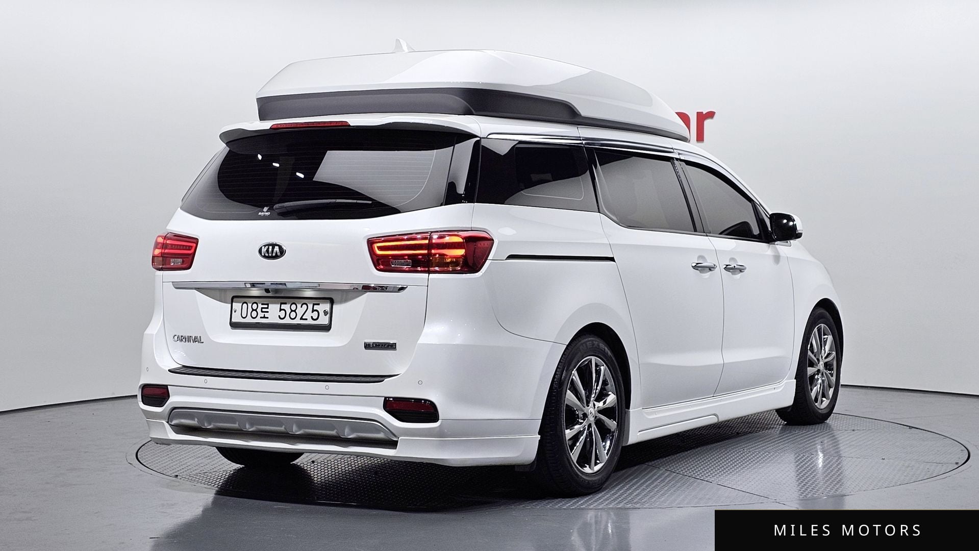 Kia Canival 2019 — миниатюра 2