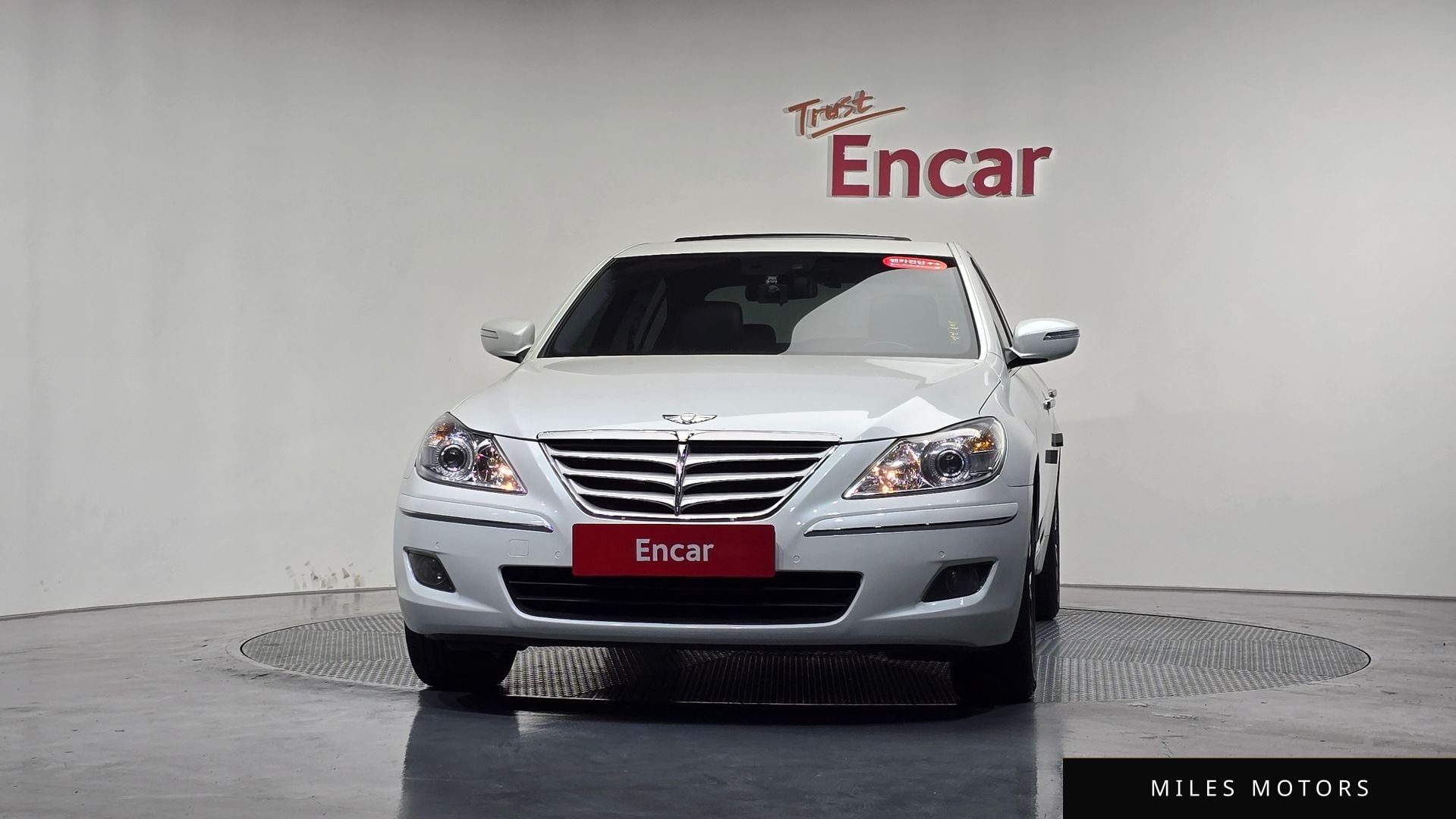 Hyundai Genesis 2010 — миниатюра 3