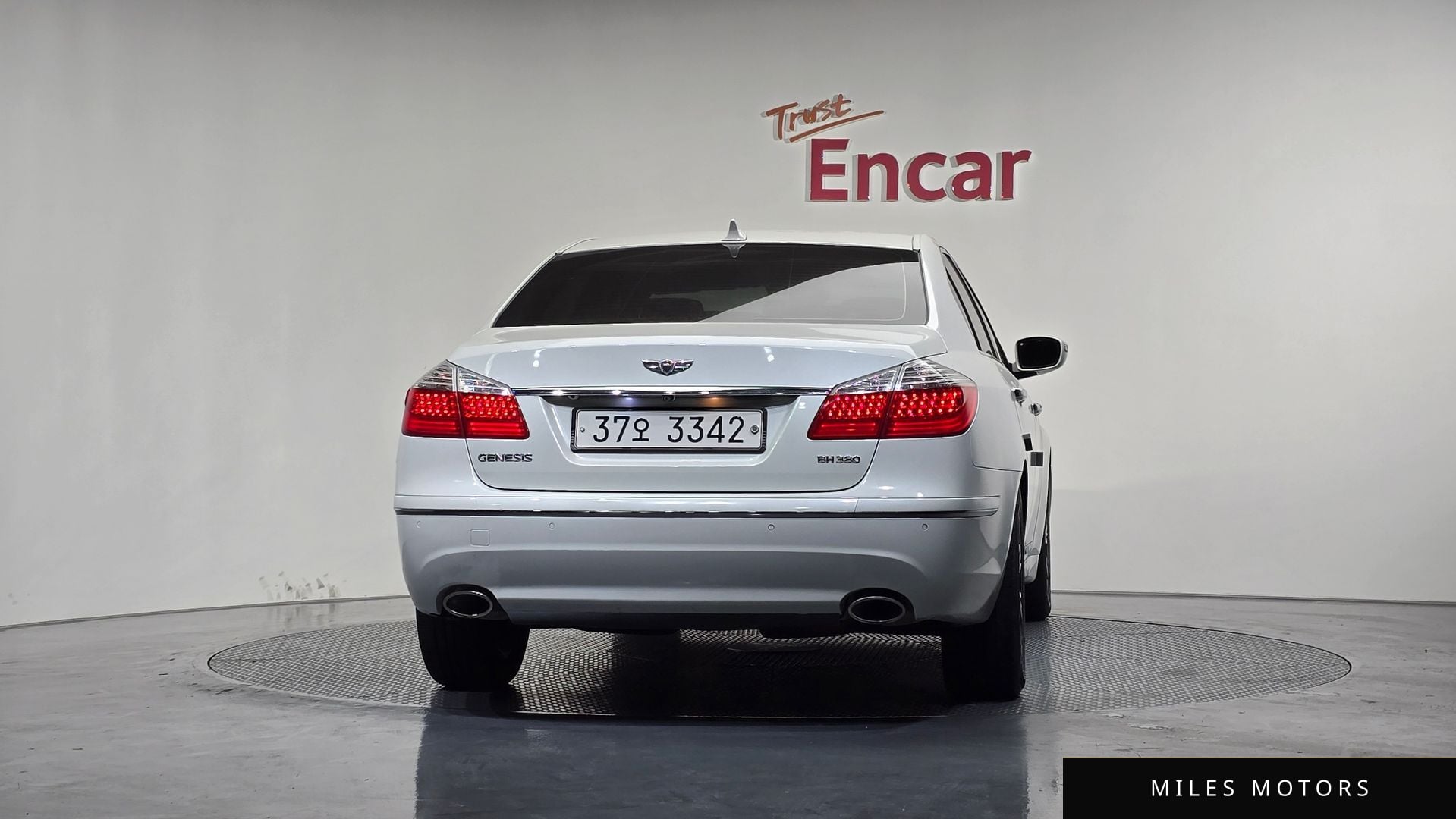 Hyundai Genesis 2010 — миниатюра 4