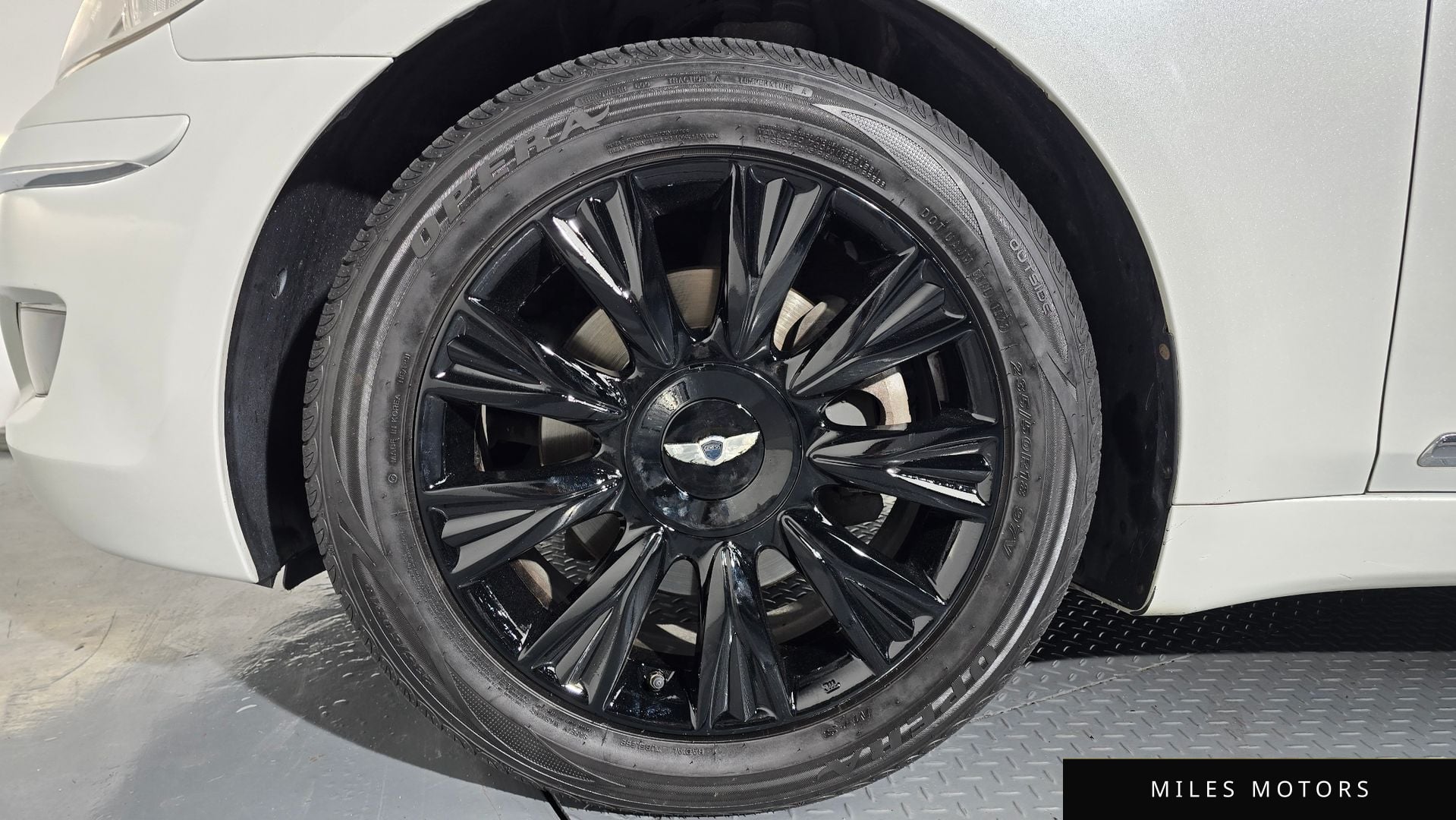 Hyundai Genesis 2010 — миниатюра 5