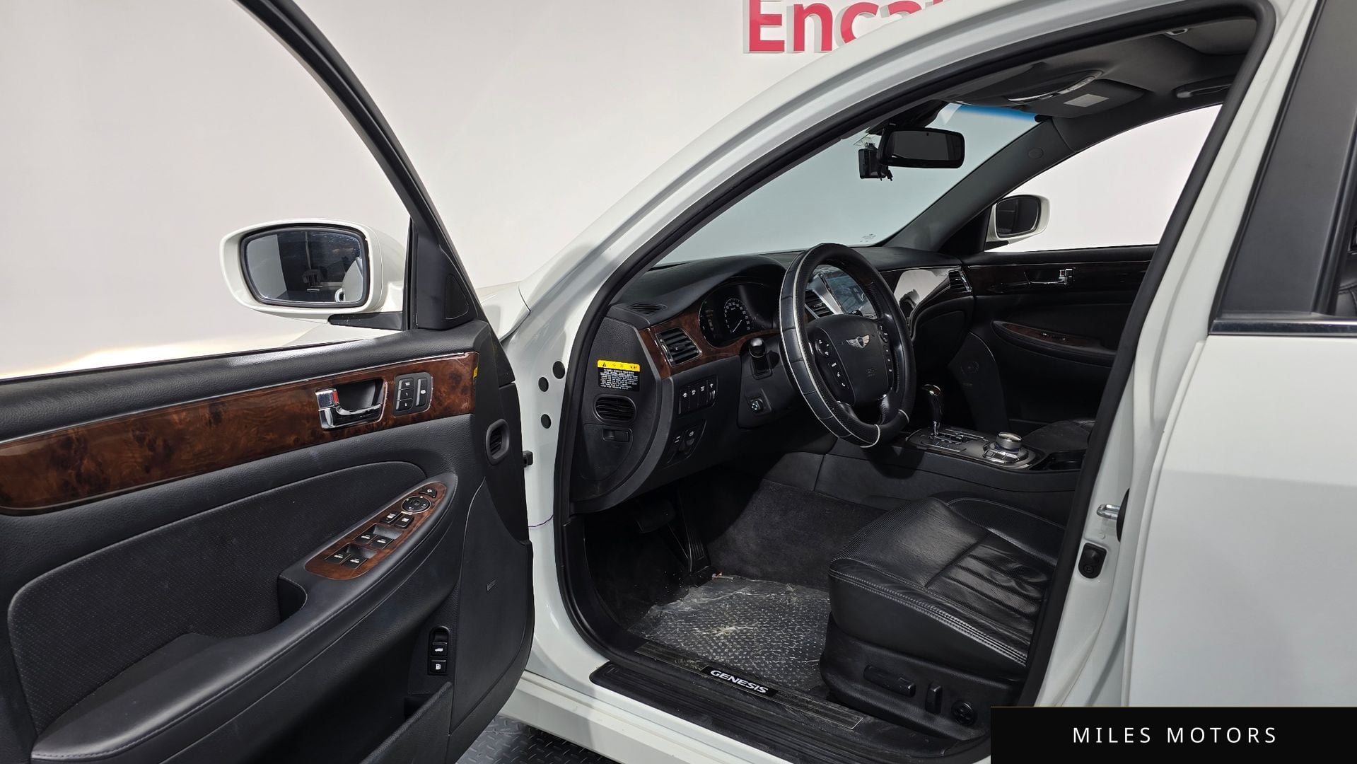 Hyundai Genesis 2010 — миниатюра 10
