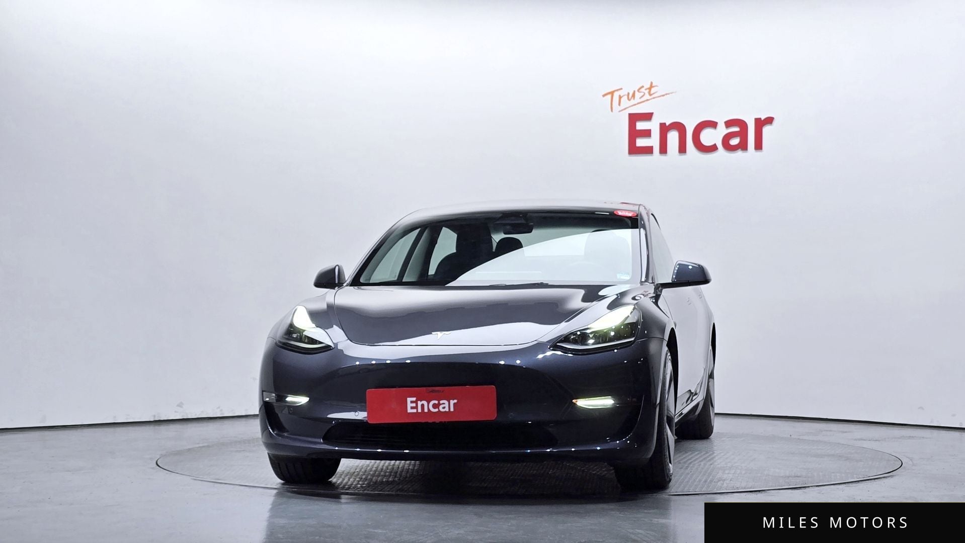 Tesla Model 3 2022 — миниатюра 3