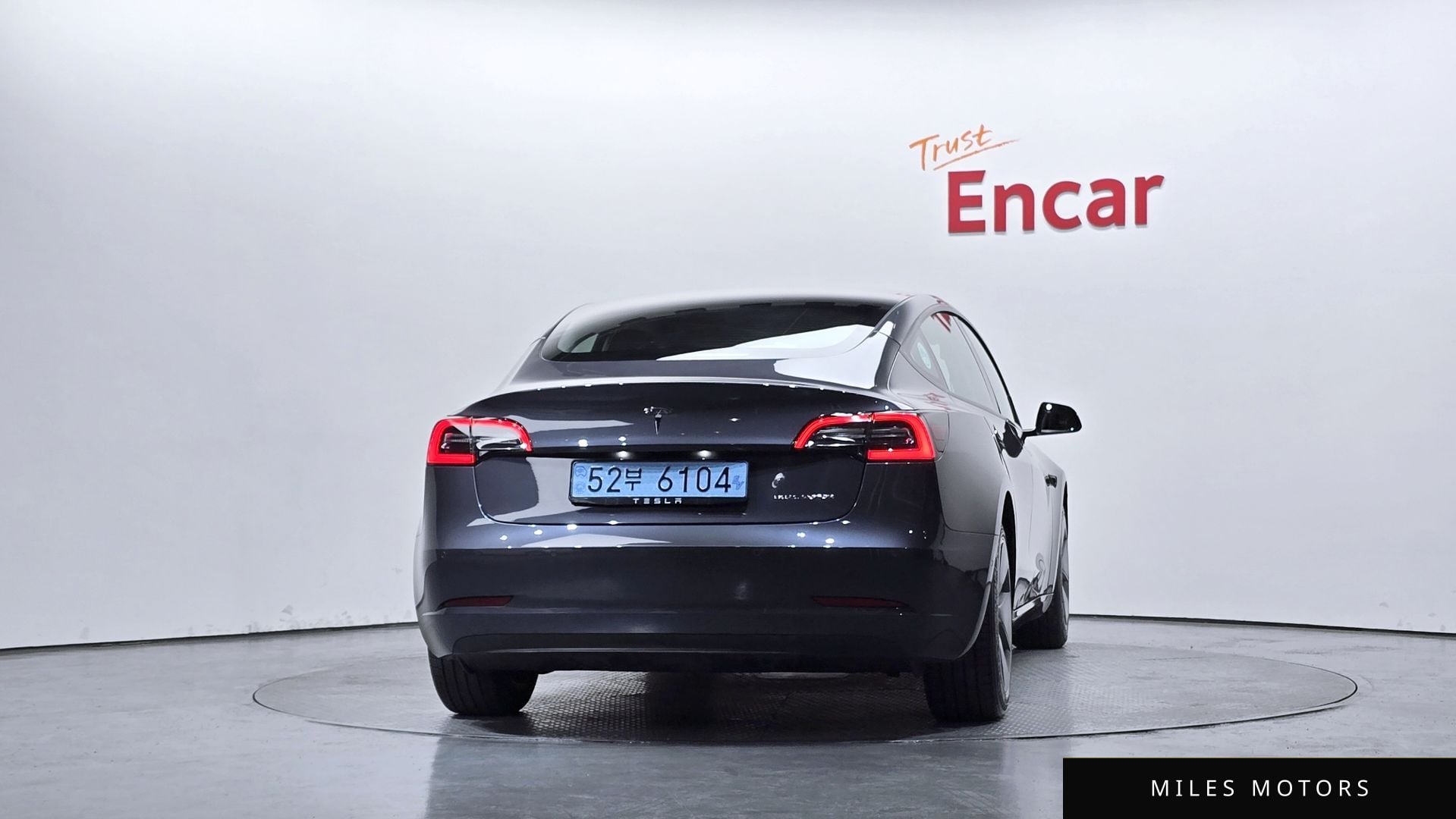 Tesla Model 3 2022 — миниатюра 4