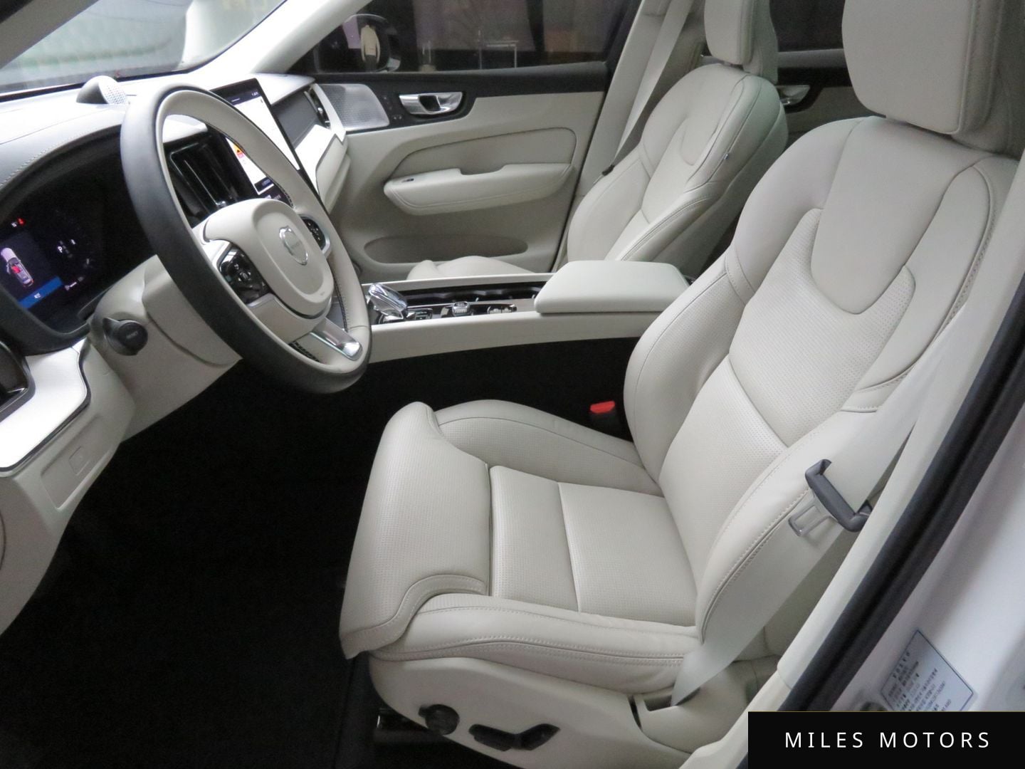 Volvo XC60 2026 — миниатюра 6