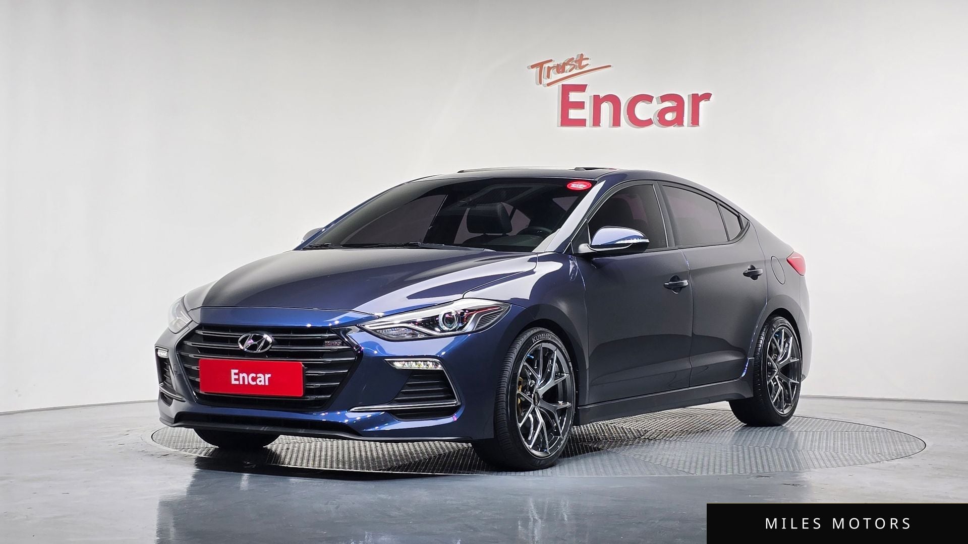 Hyundai AVANTE 2017 — фото 1 из 12
