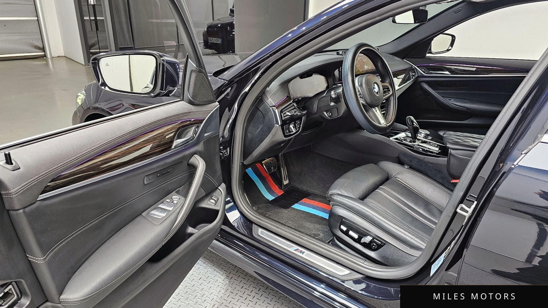 BMW 5 Series (G30) 2022 — миниатюра 11