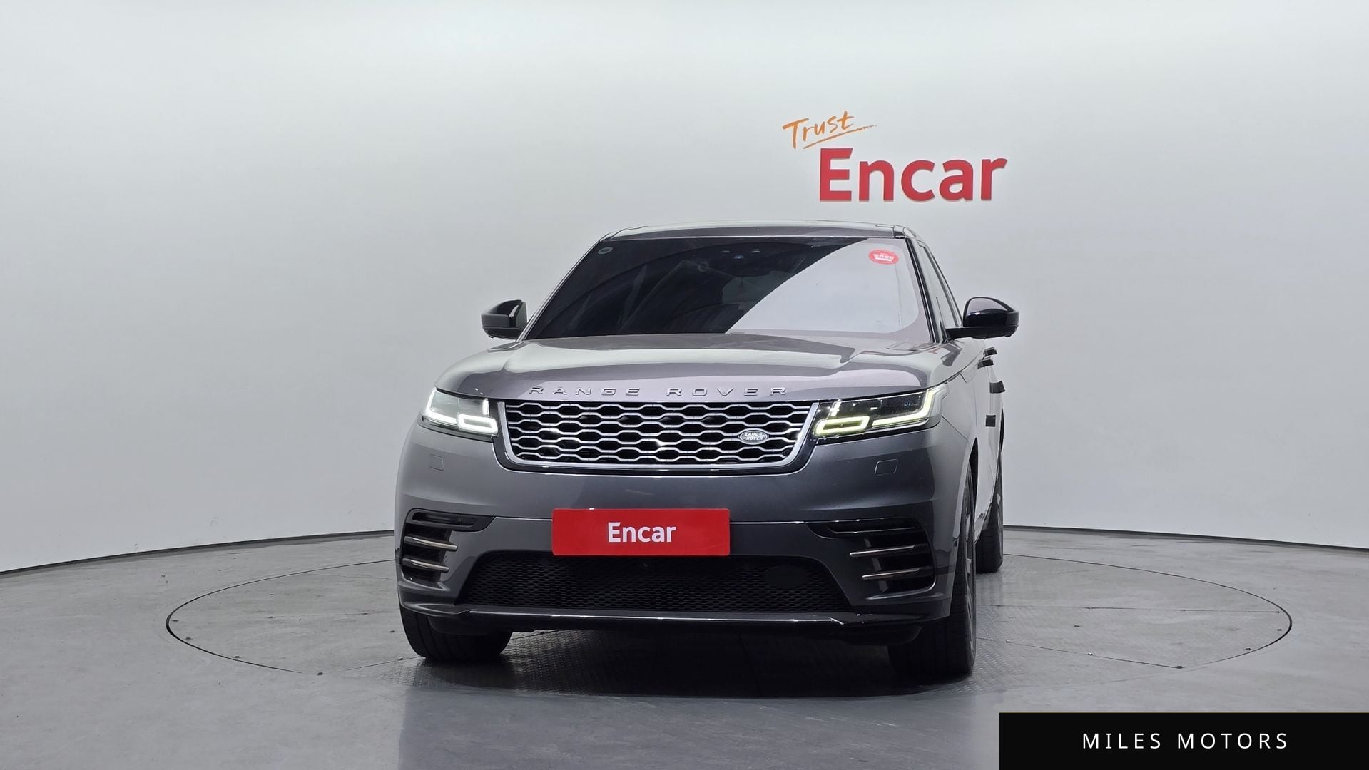 Land Rover Range Rover Velar 2018 — миниатюра 3