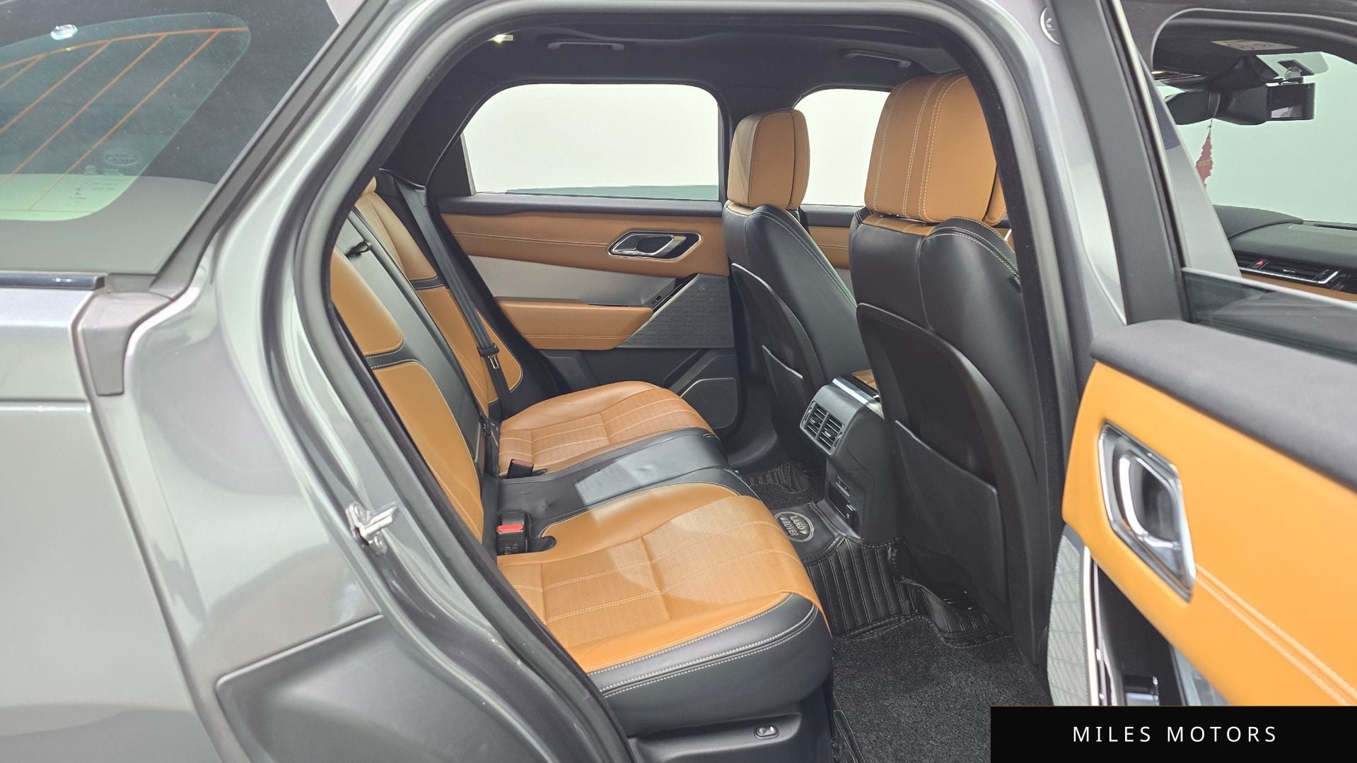 Land Rover Range Rover Velar 2018 — миниатюра 12