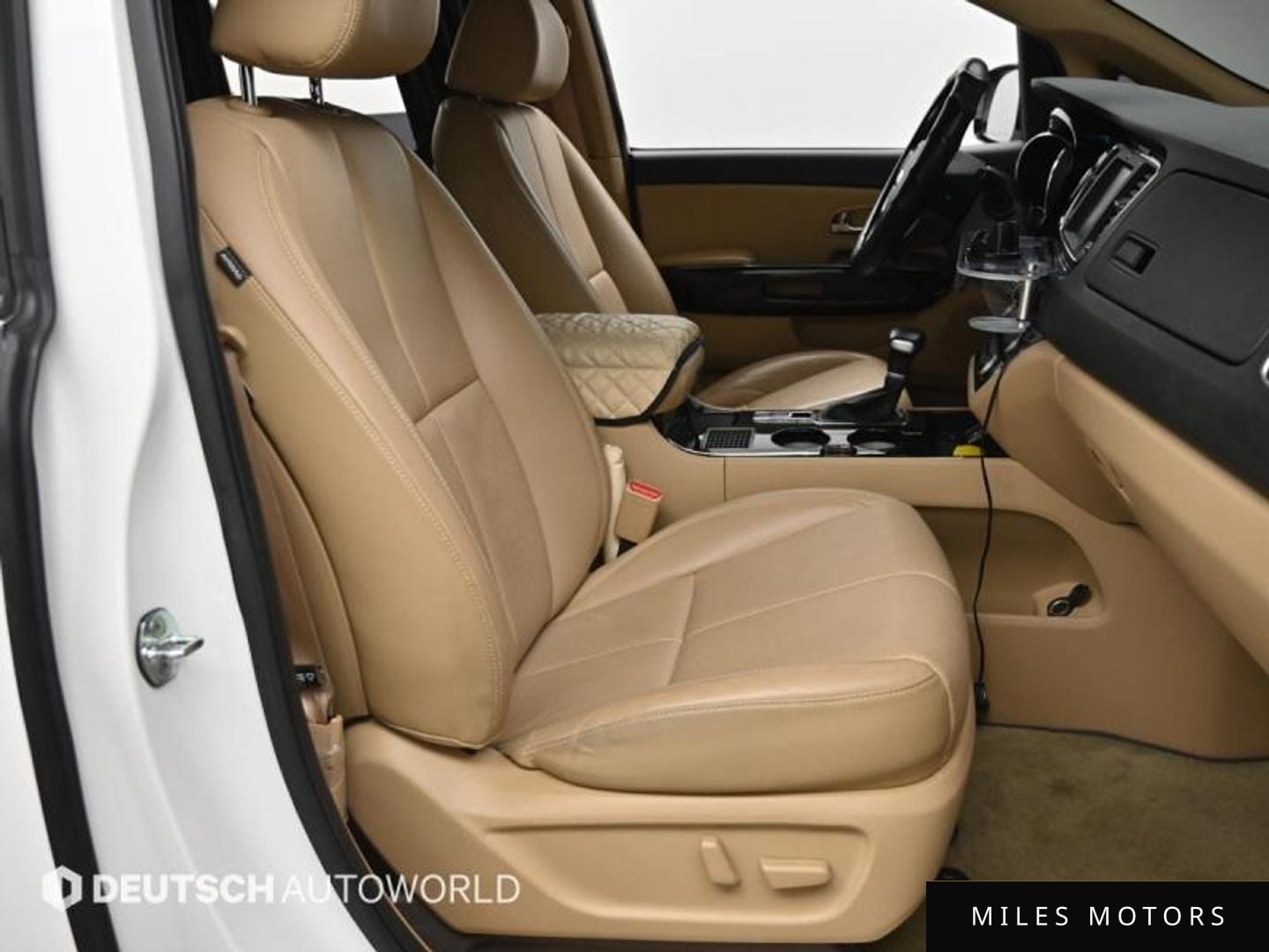 Kia Canival 2019 — миниатюра 10