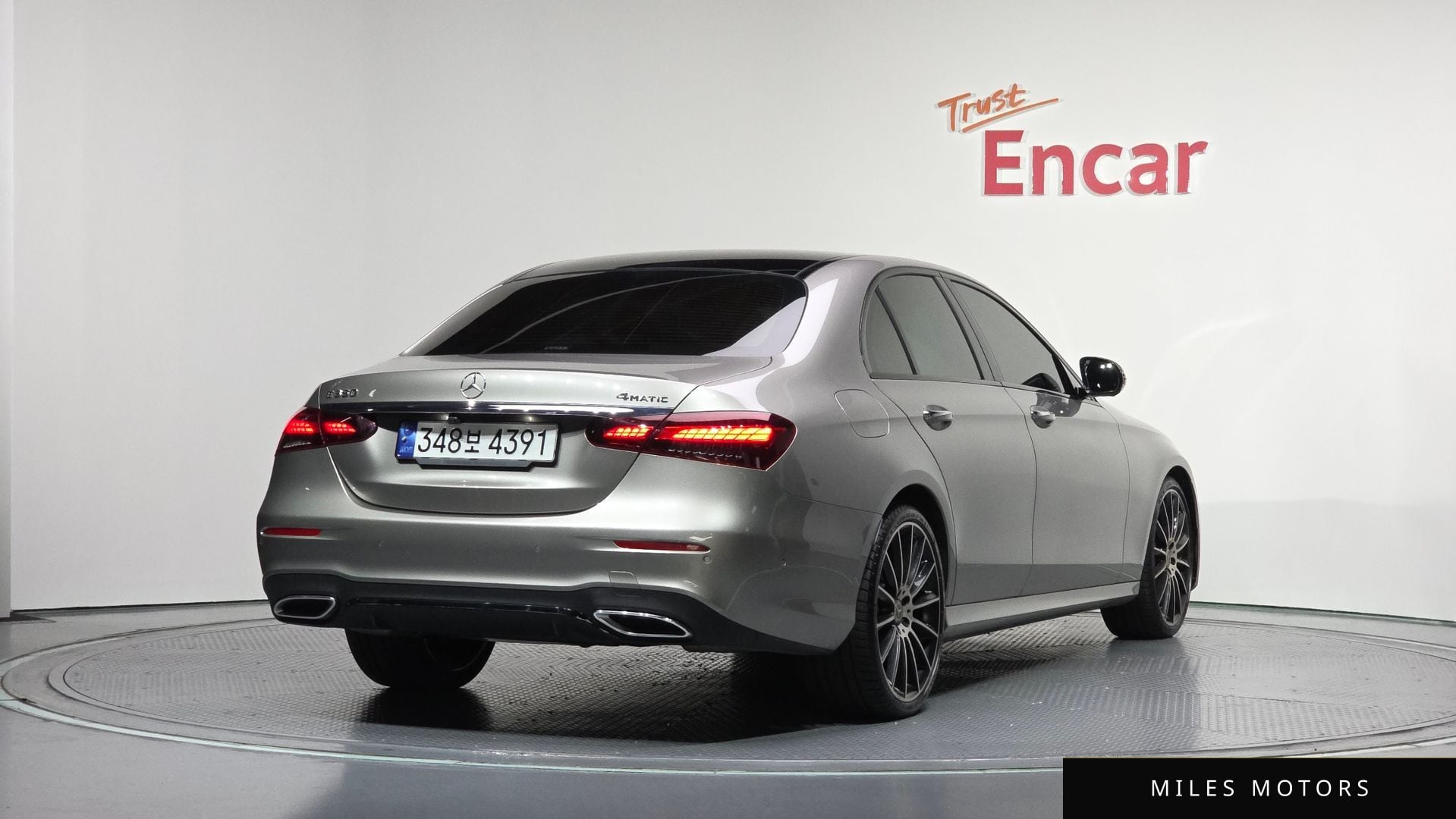 Mercedes-Benz E-Class W213 2023 — миниатюра 2