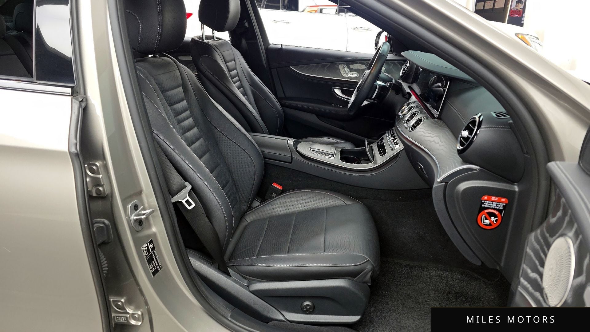 Mercedes-Benz E-Class W213 2023 — миниатюра 11