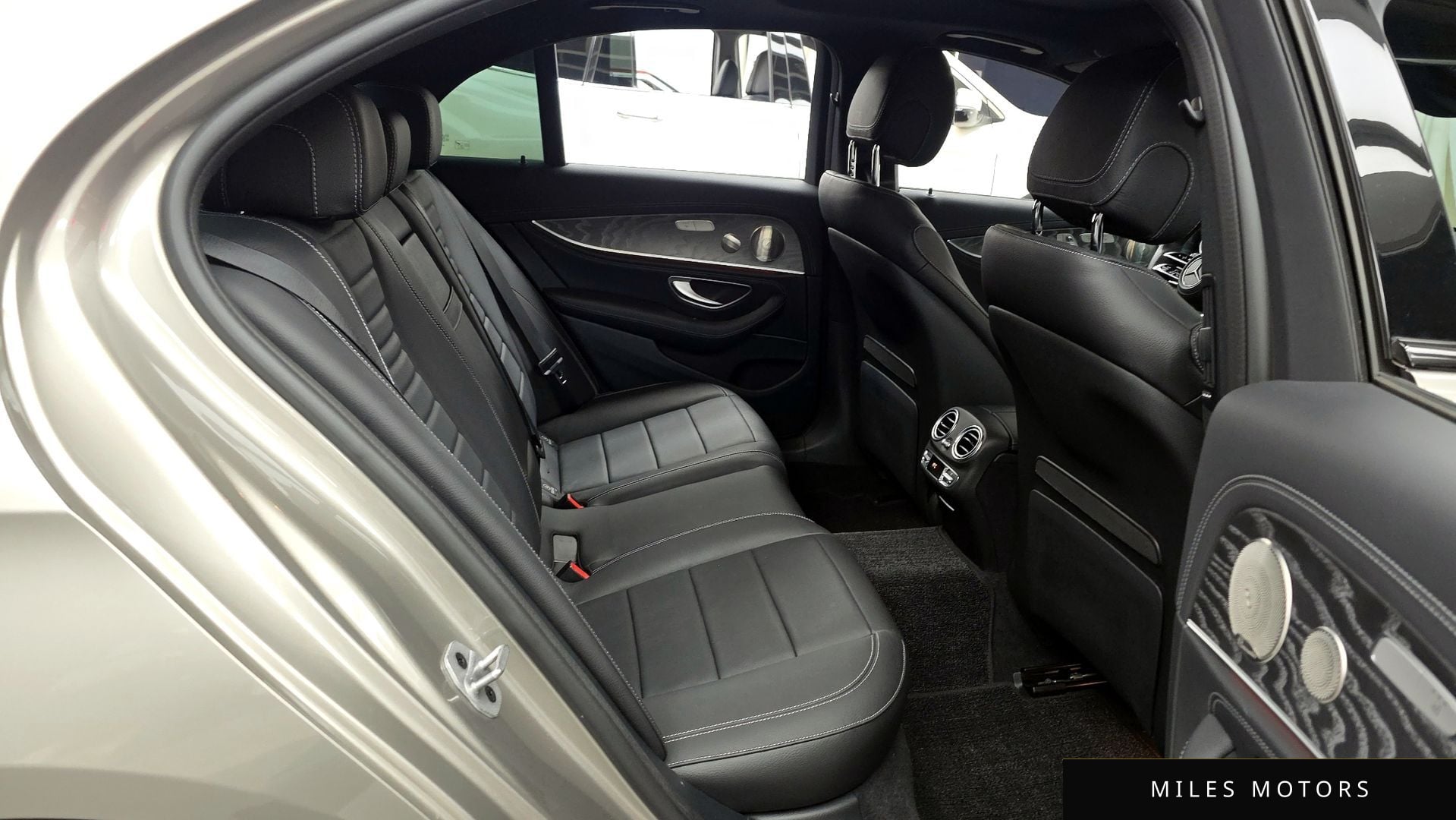 Mercedes-Benz E-Class W213 2023 — миниатюра 12