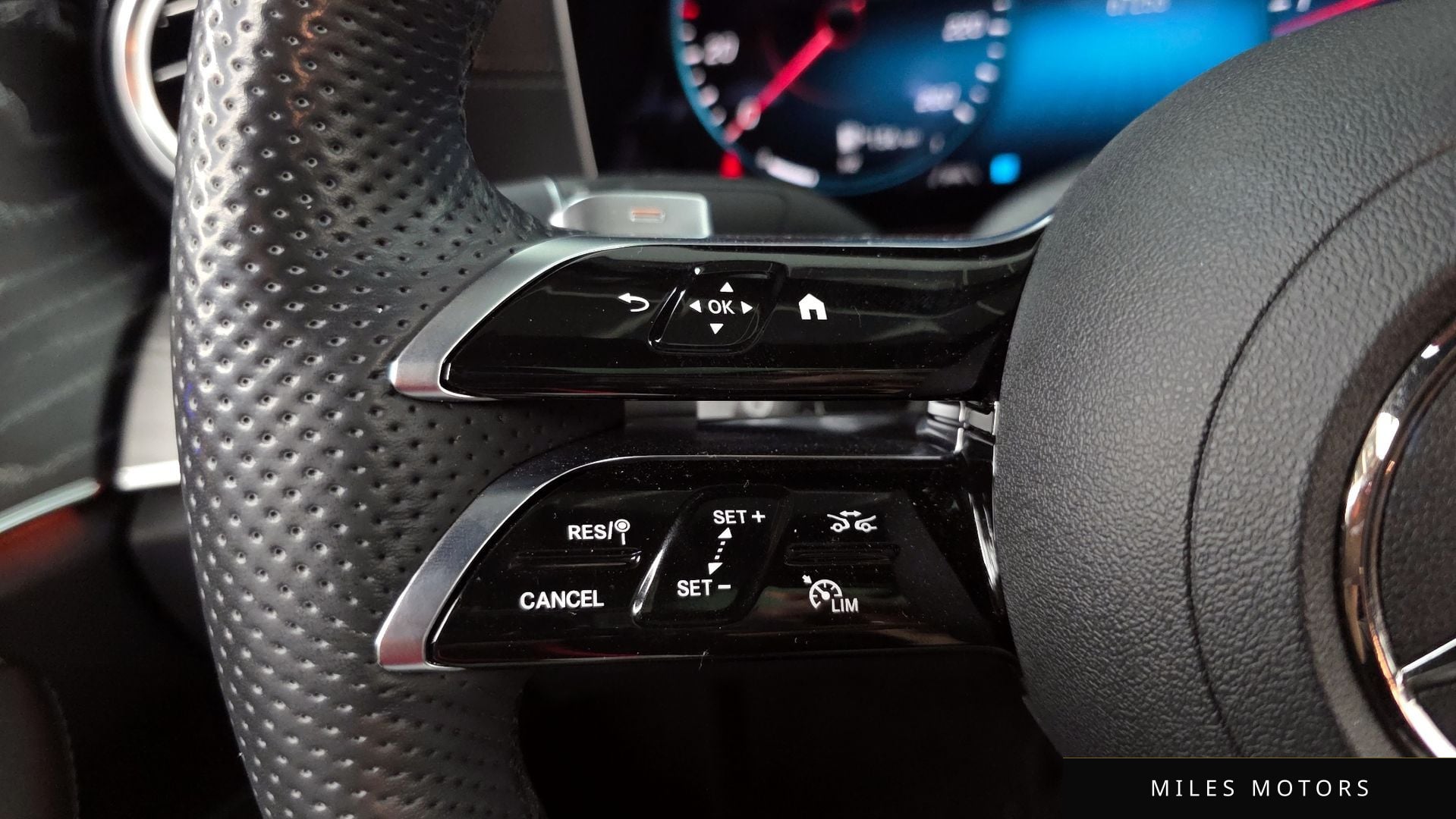 Mercedes-Benz E-Class W213 2023 — миниатюра 17