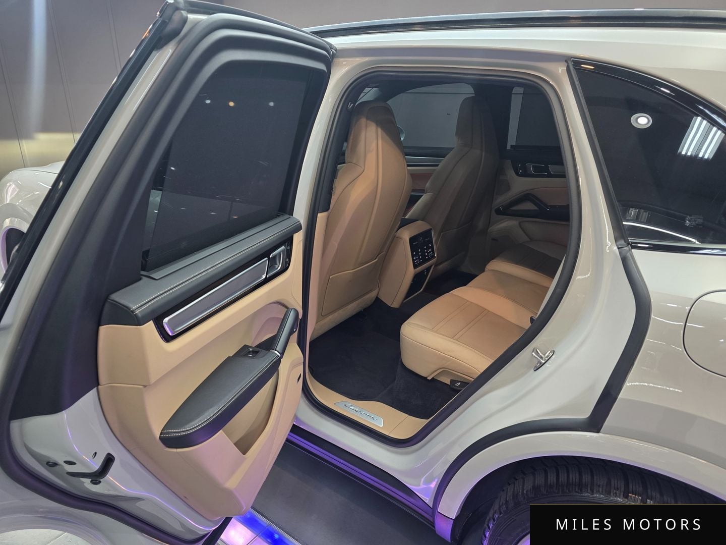 Porsche 카이엔 (PO536) 2023 — миниатюра 11