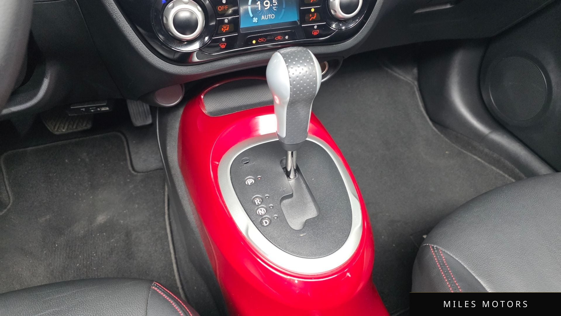 Nissan Juke 2017 — миниатюра 9