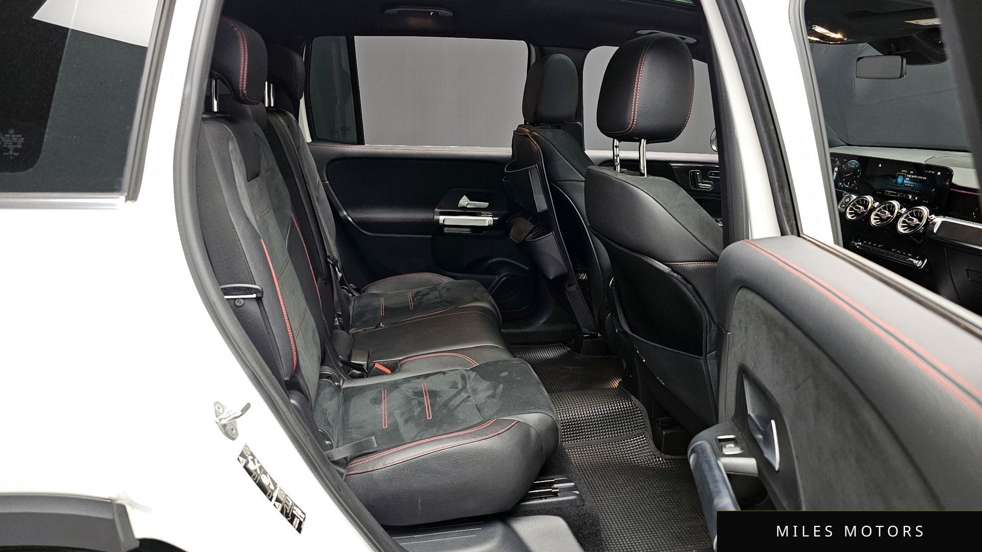 Mercedes-Benz GLB-Class X247 2021 — миниатюра 12