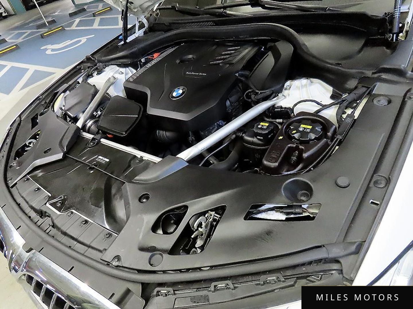 BMW 5 Series (G30) 2022 — миниатюра 6
