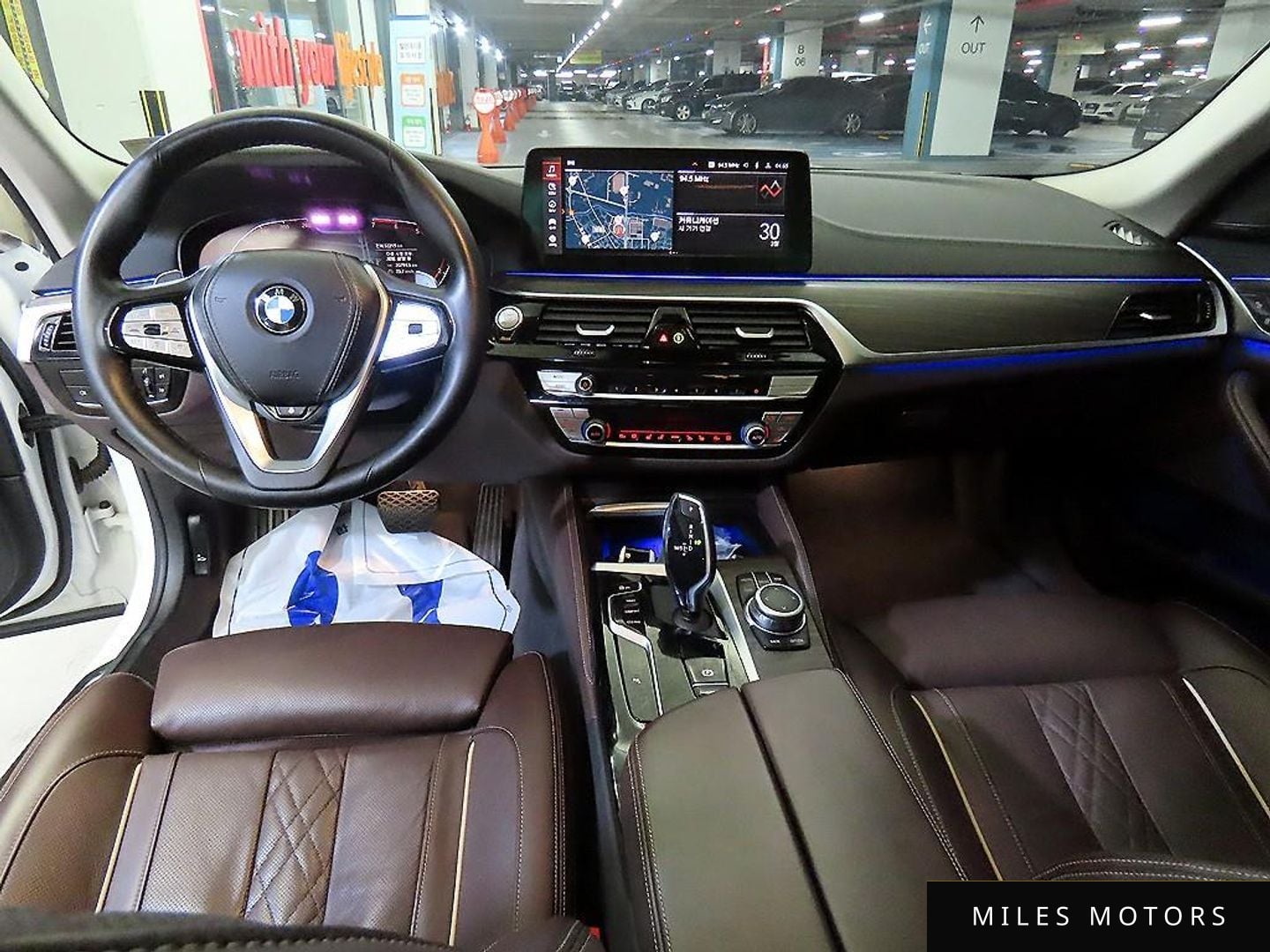 BMW 5 Series (G30) 2022 — миниатюра 7
