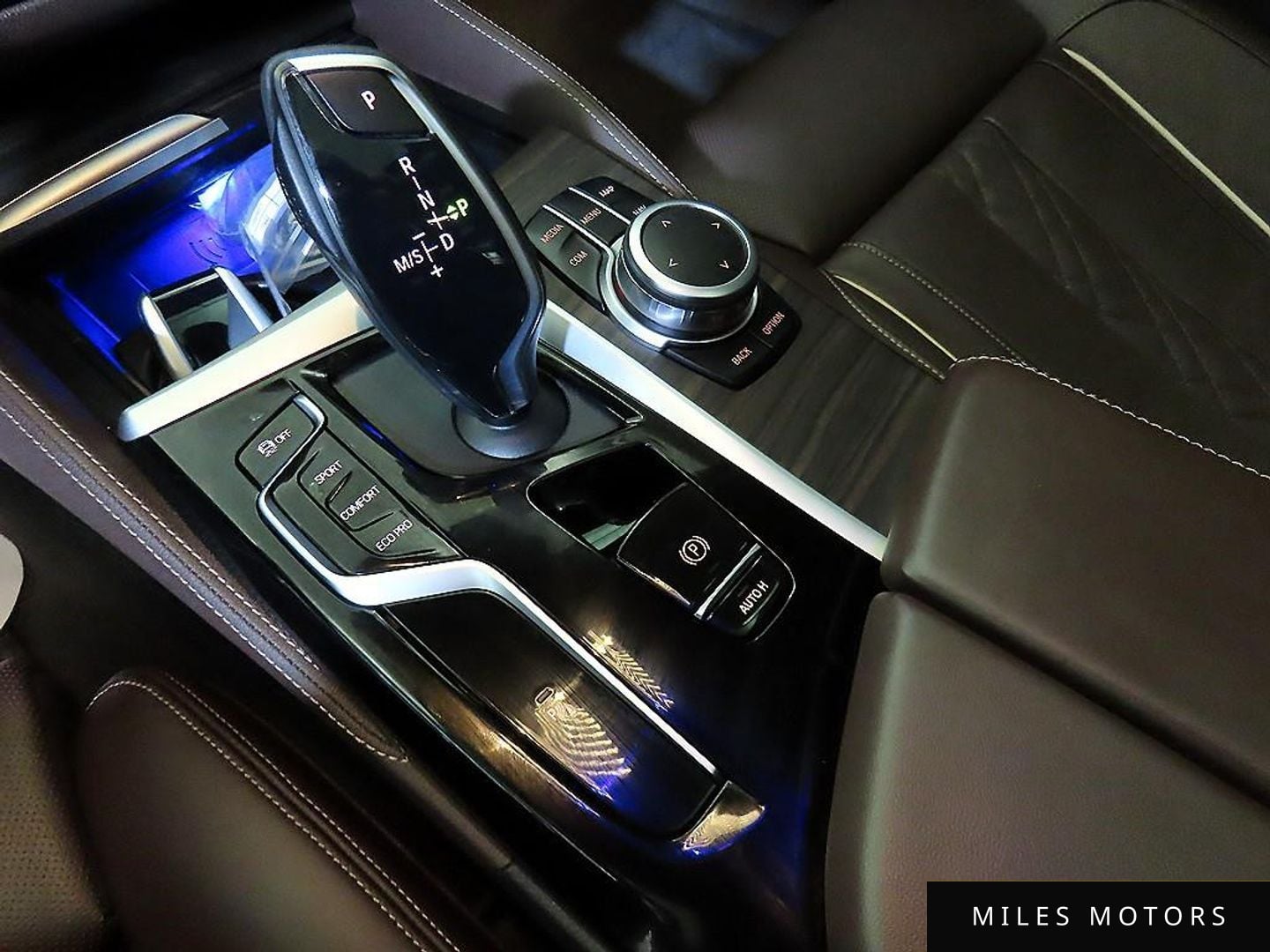 BMW 5 Series (G30) 2022 — миниатюра 9