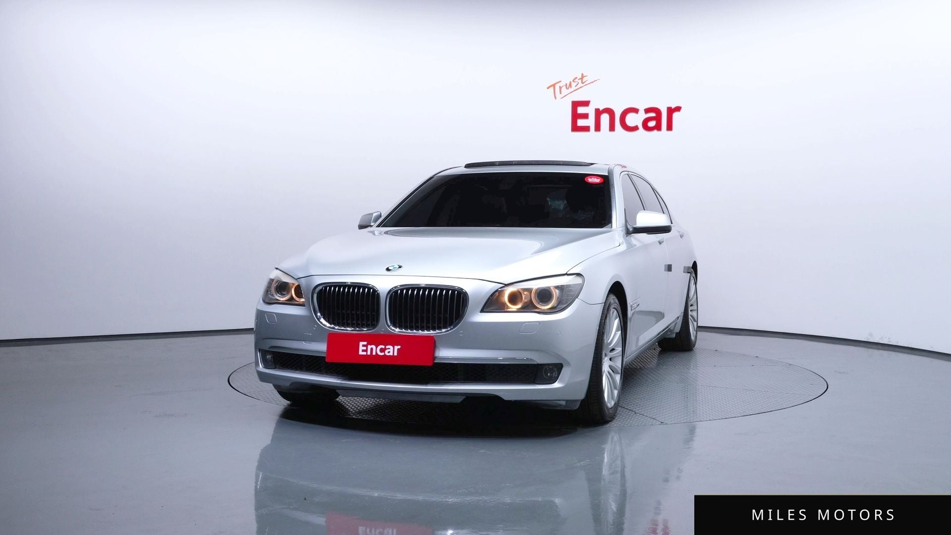 BMW 7 Series (F01) 2010 — миниатюра 3