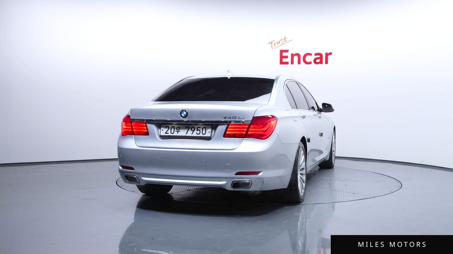 BMW 7 Series (F01) 2010 — миниатюра 4