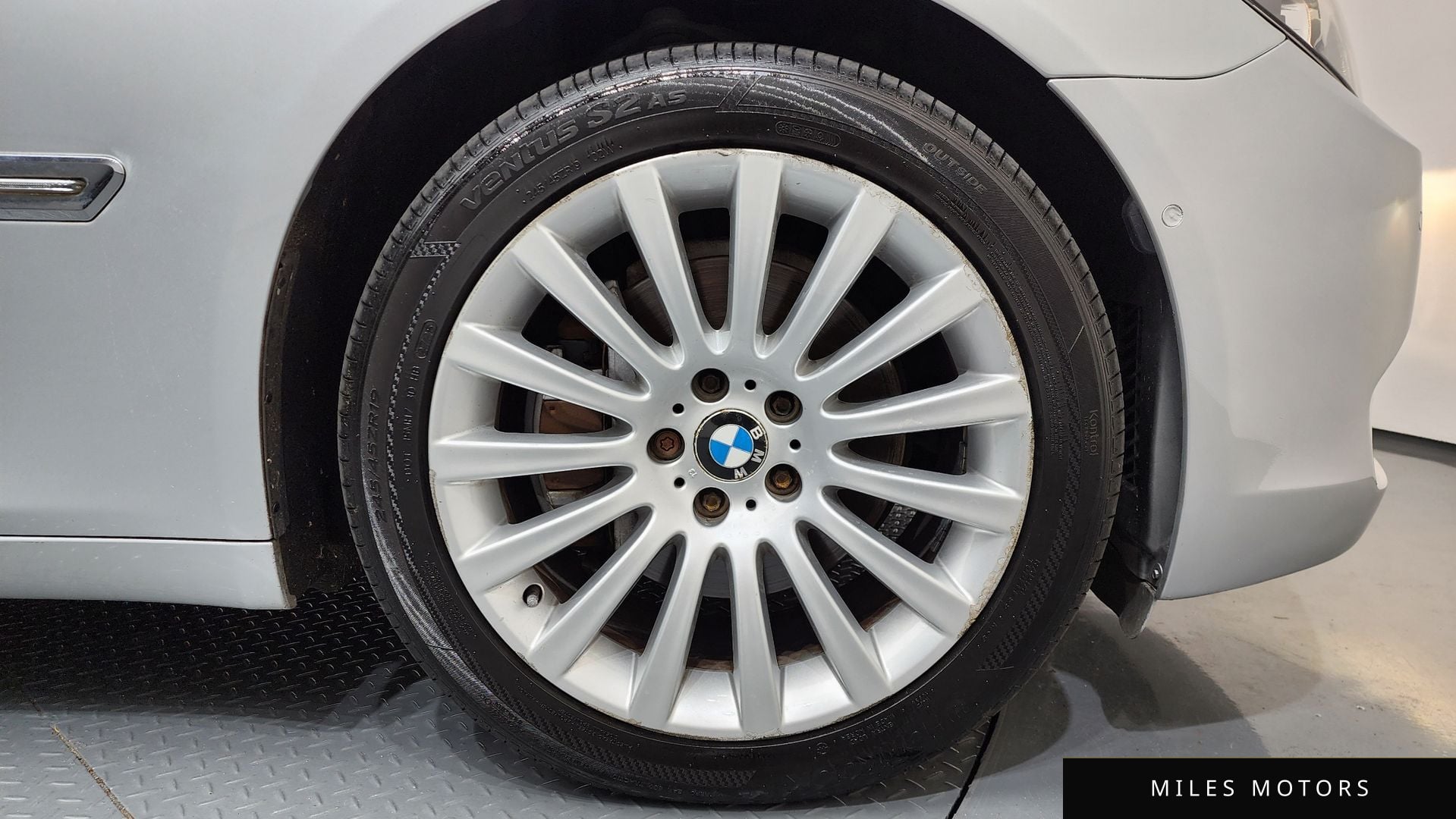 BMW 7 Series (F01) 2010 — миниатюра 5