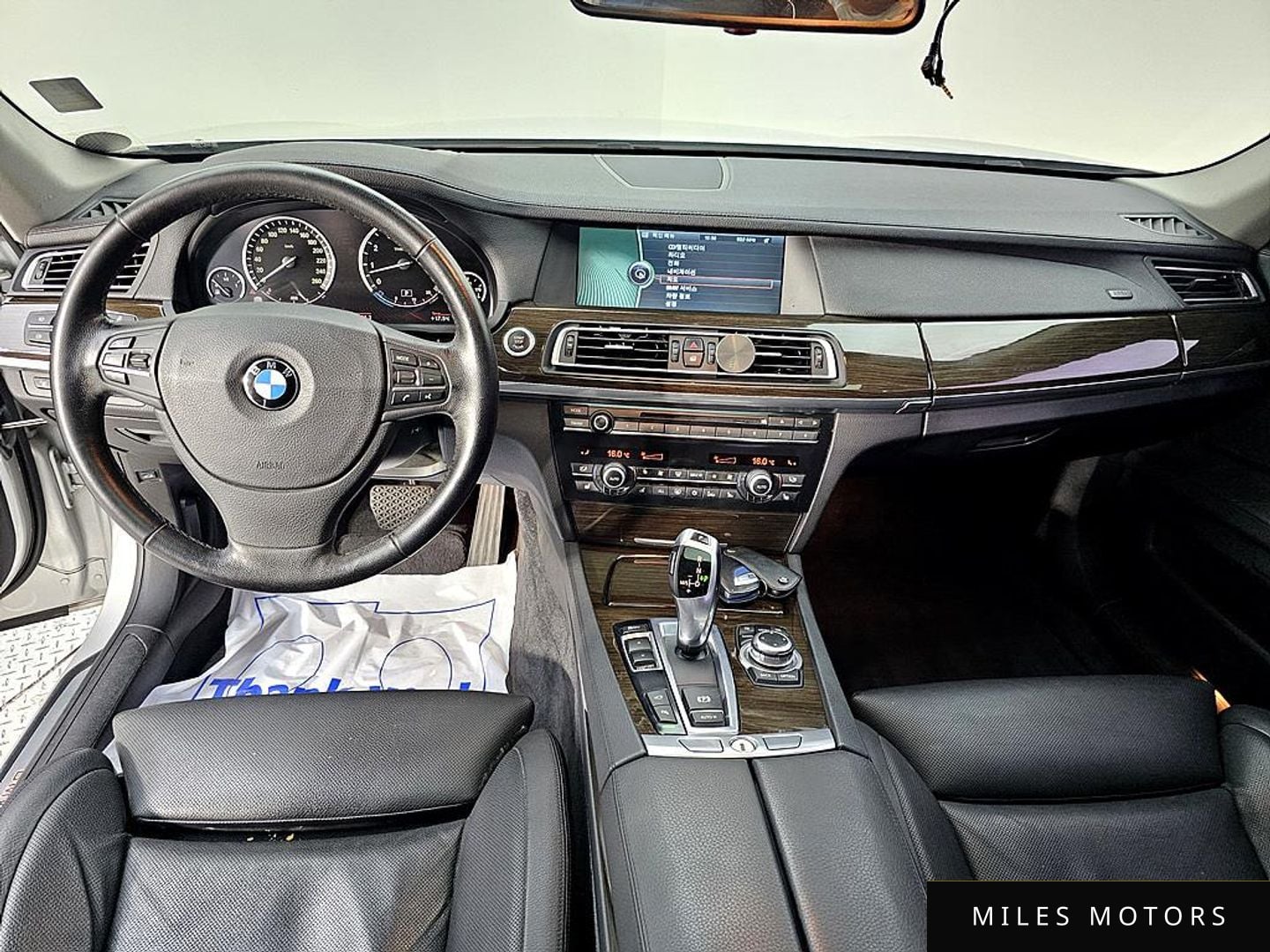 BMW 7 Series (F01) 2010 — миниатюра 5