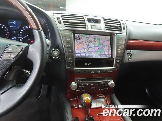 Лексус LS460 2011 — миниатюра 15