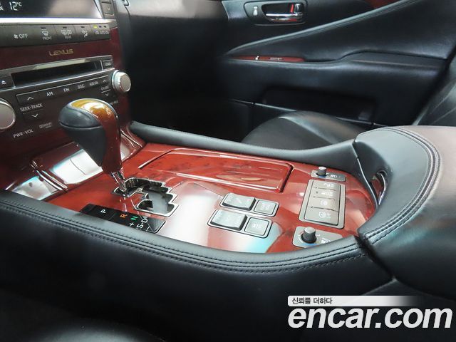 Лексус LS460 2011 — миниатюра 16