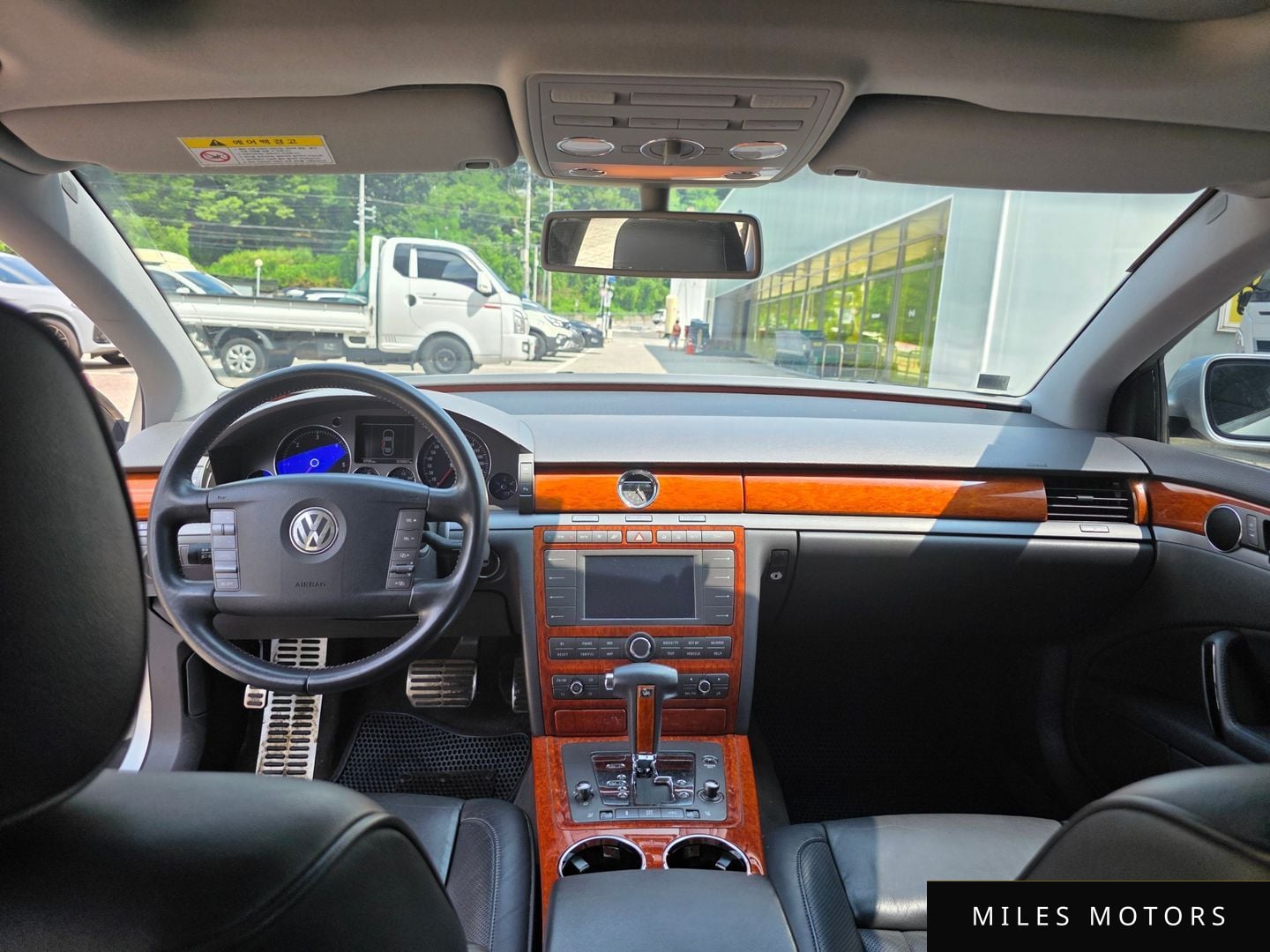 Volkswagen Phaeton 2009 — миниатюра 10