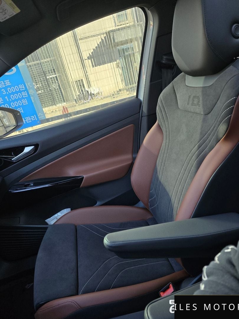 Volkswagen ID.4 2023 — миниатюра 12