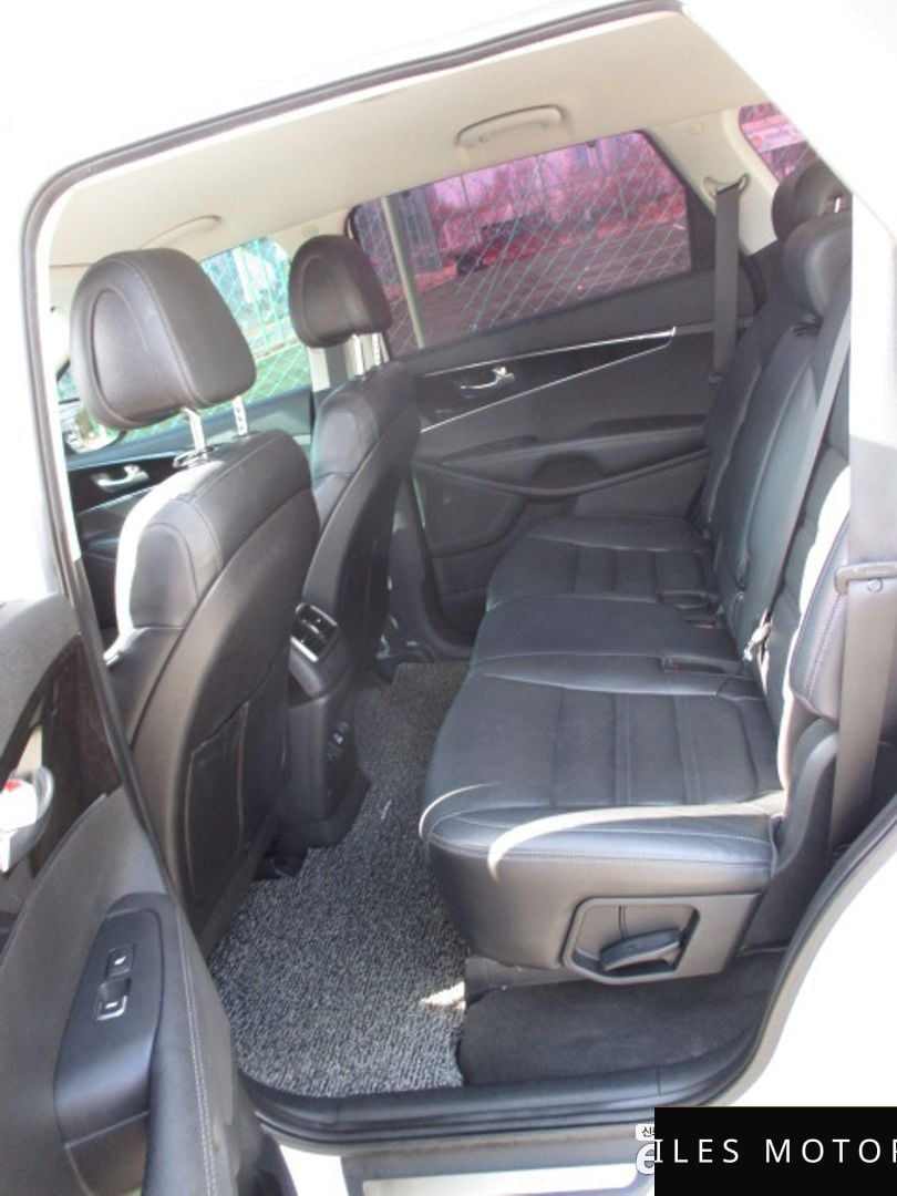 Kia Sorento 2015 — миниатюра 8
