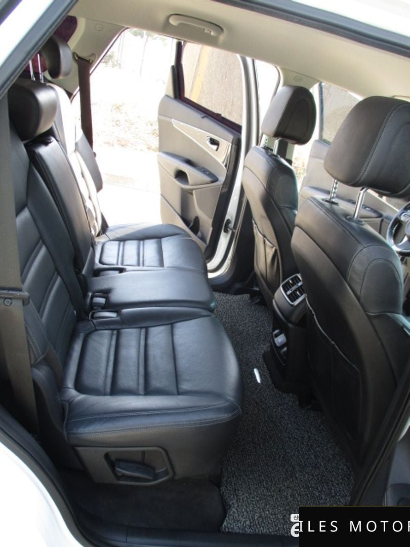 Kia Sorento 2015 — миниатюра 10