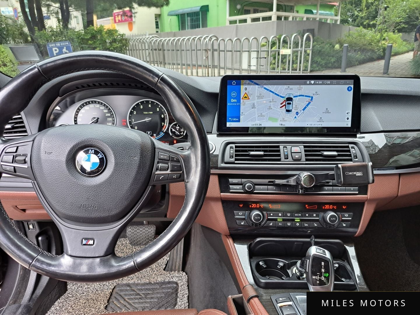 BMW 5 Series (F10) 2011 — миниатюра 13