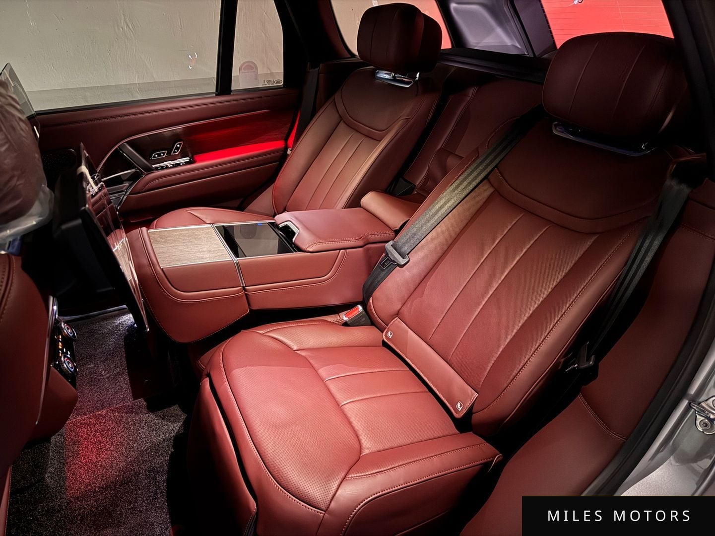 Land Rover Range Rover 2026 — миниатюра 8