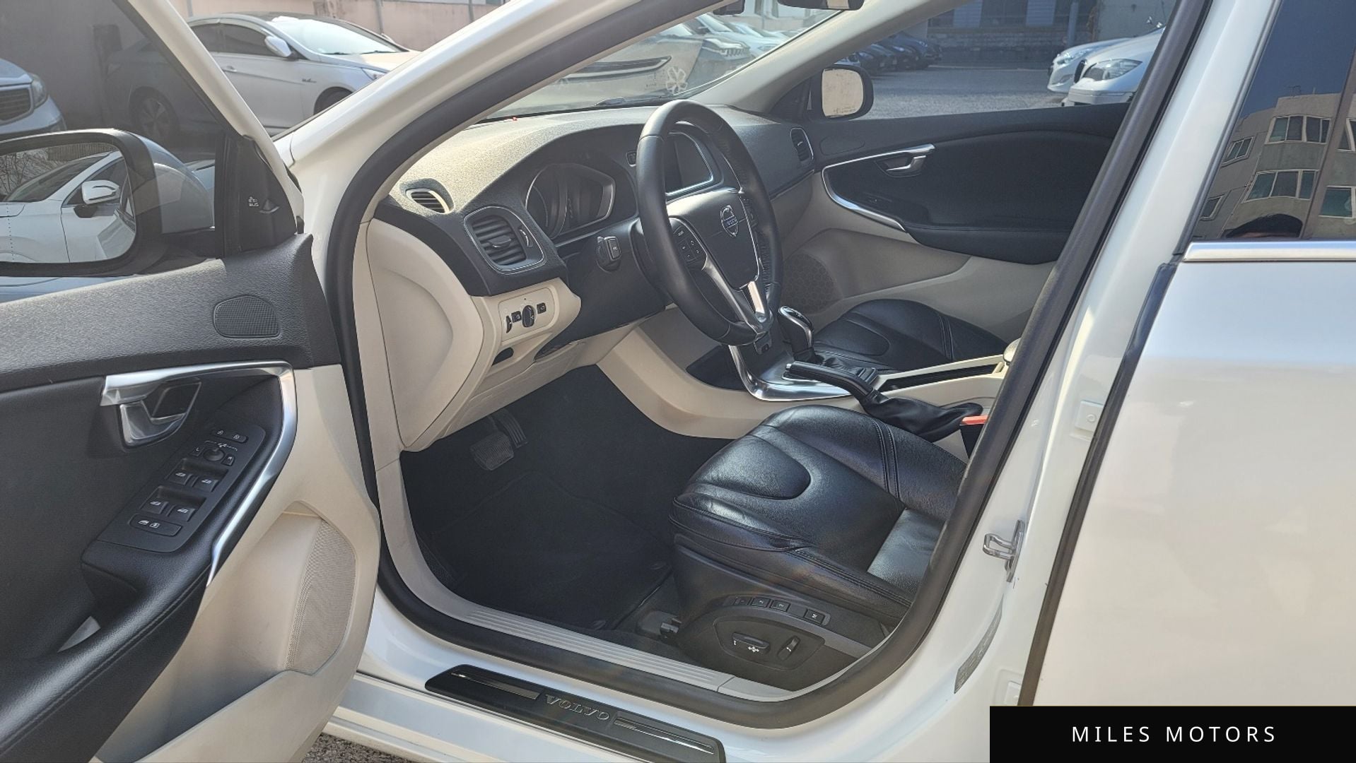 Volvo V40 2016 — миниатюра 9