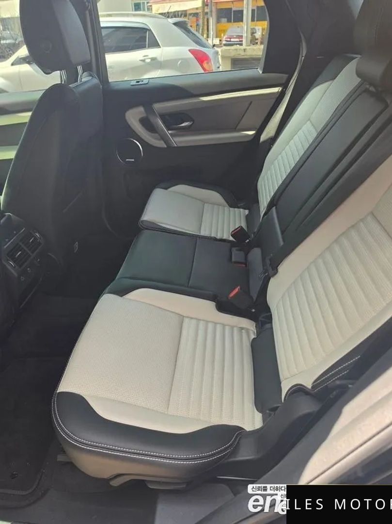 Land Rover Discovery Sport 2024 — миниатюра 10