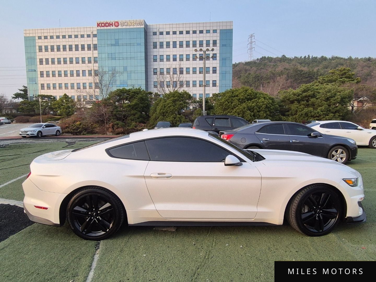 Ford Mustang 2017 — миниатюра 9