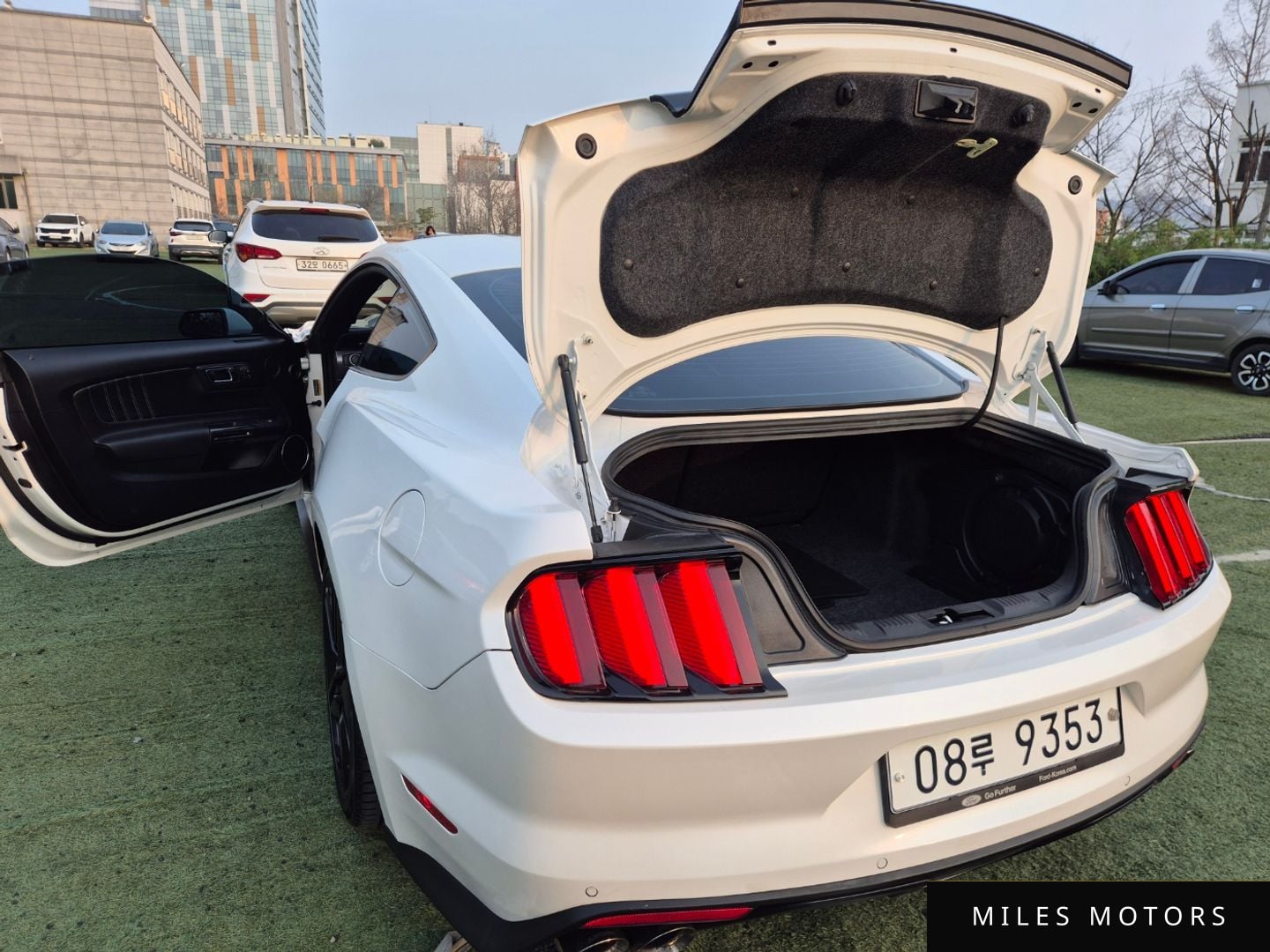 Ford Mustang 2017 — миниатюра 10