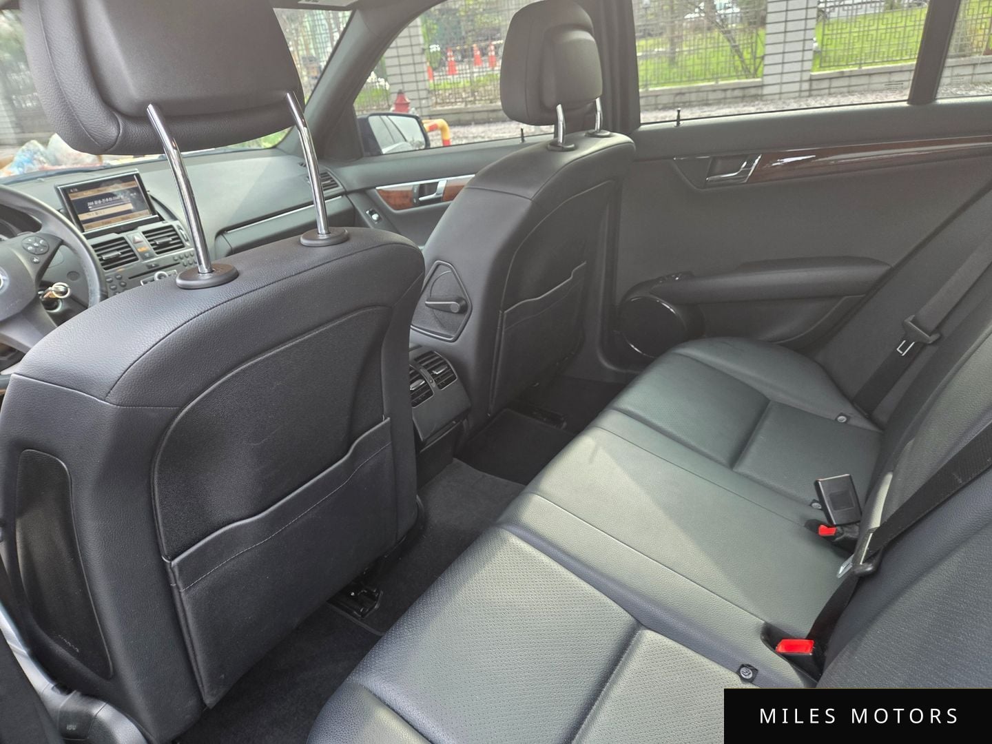 Mercedes-Benz C-Class W204 2010 — миниатюра 10