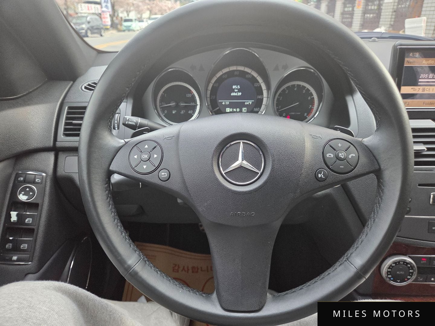 Mercedes-Benz C-Class W204 2010 — миниатюра 12