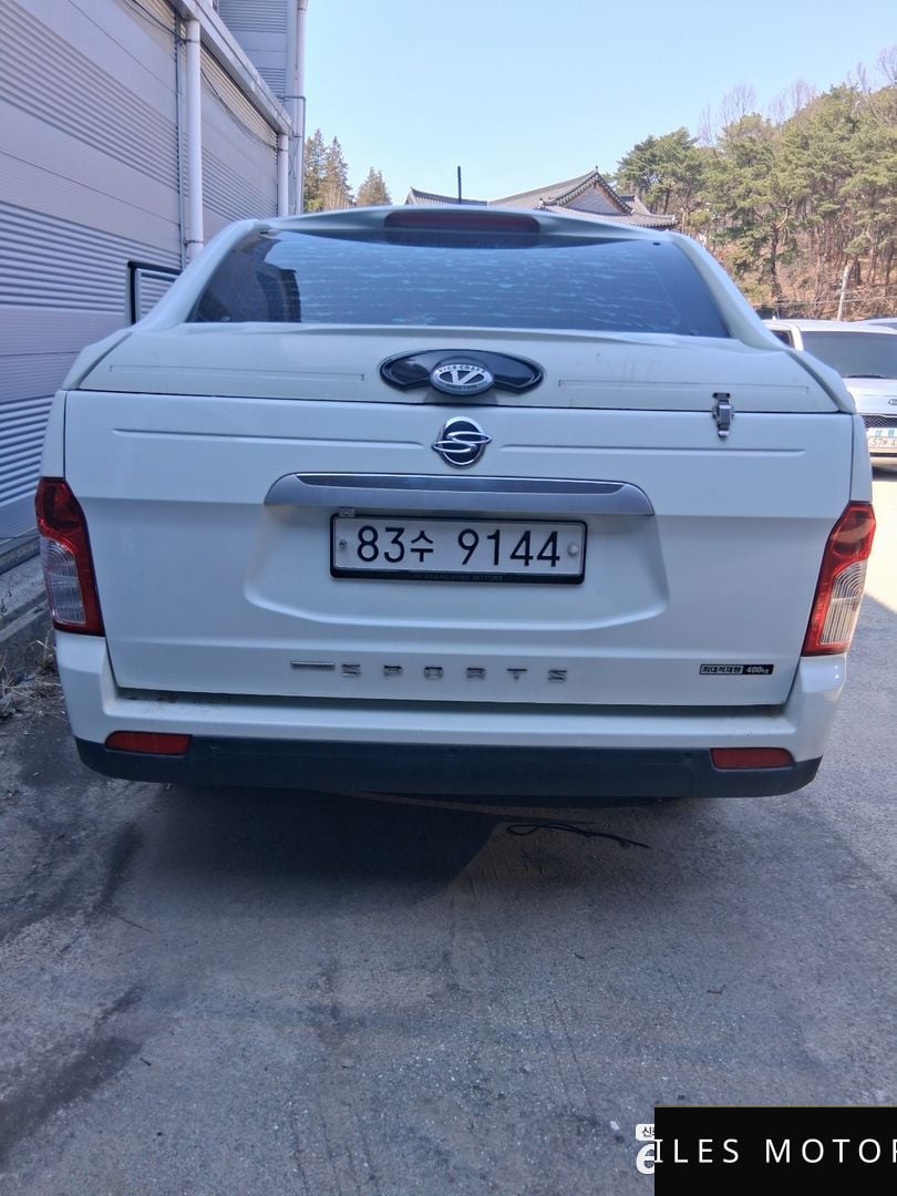 KG Mobility KORANDO 2014 — миниатюра 3
