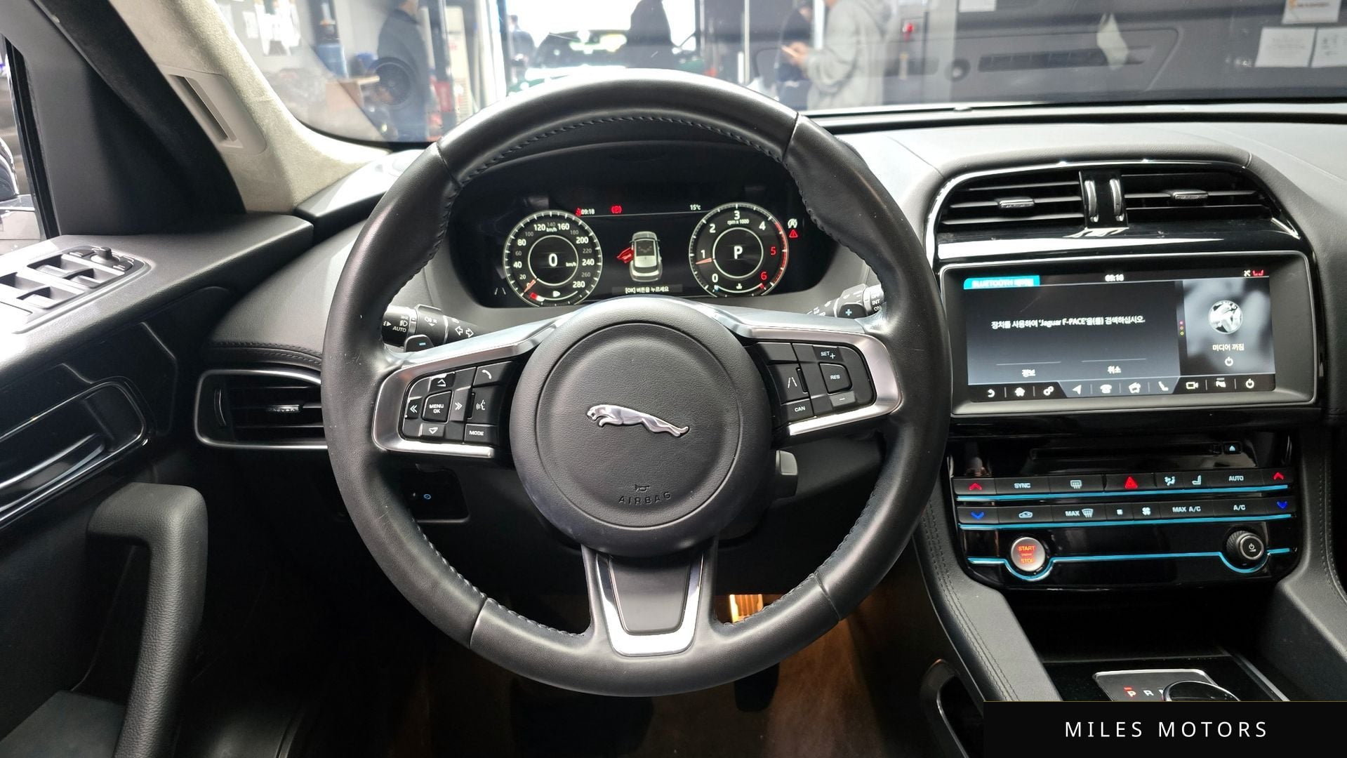 Jaguar F-PACE 2019 — миниатюра 14