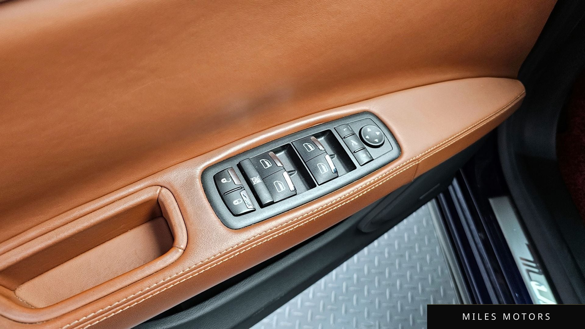 Maserati Quattroporte 2016 — миниатюра 17