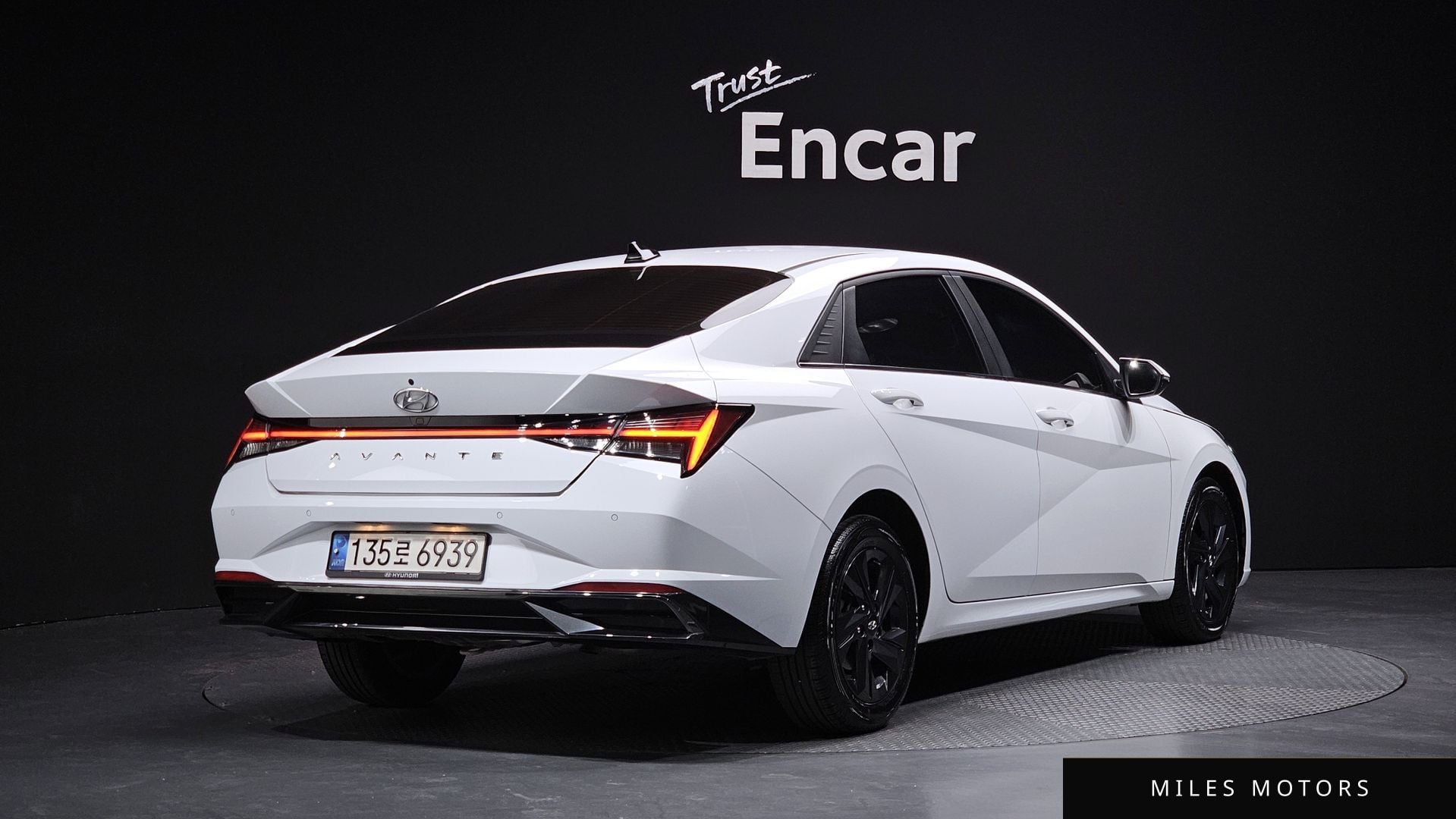 Hyundai AVANTE 2022 — фото 1 из 12