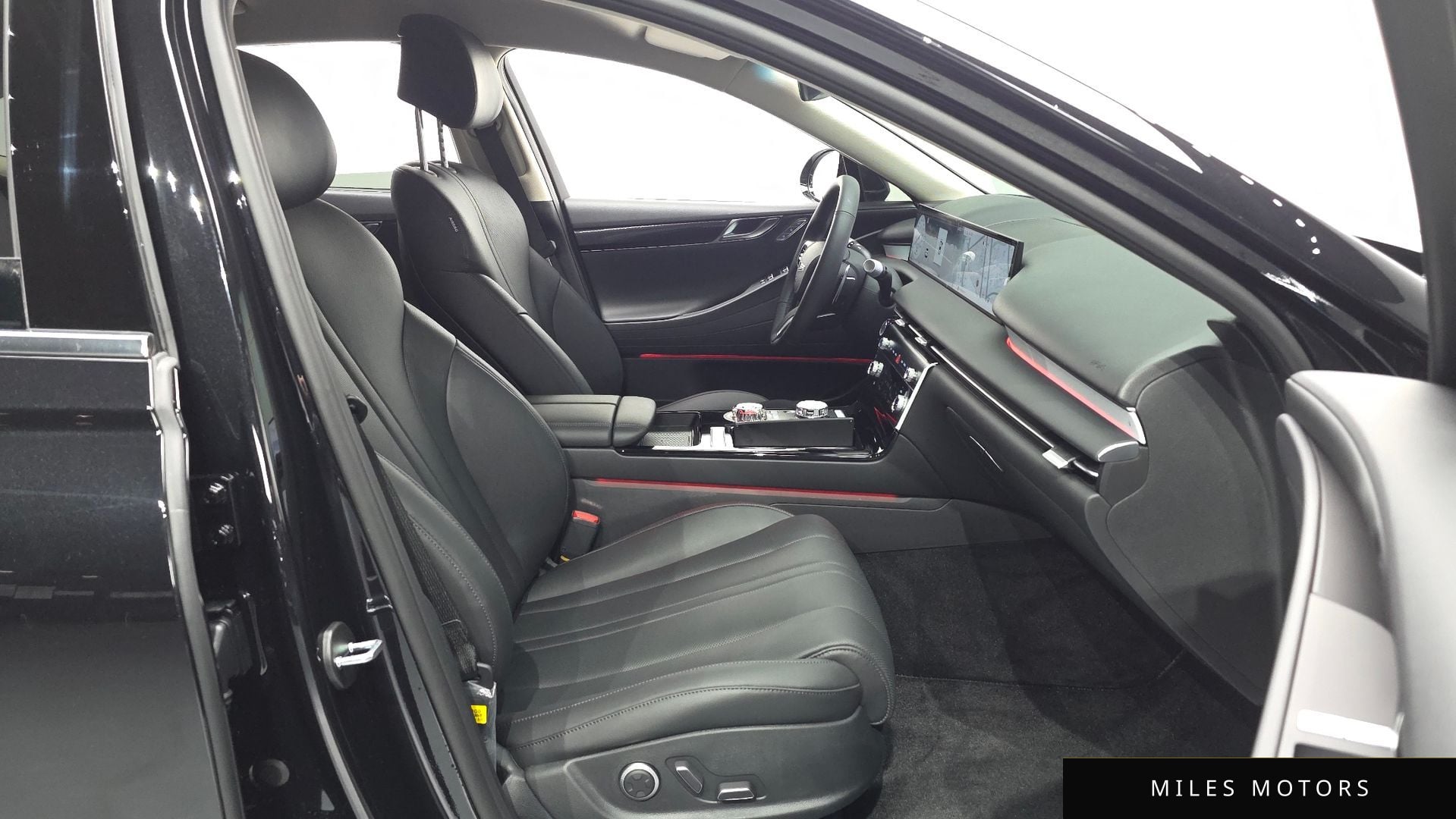 Genesis G80 (RG3) 2027 — миниатюра 10